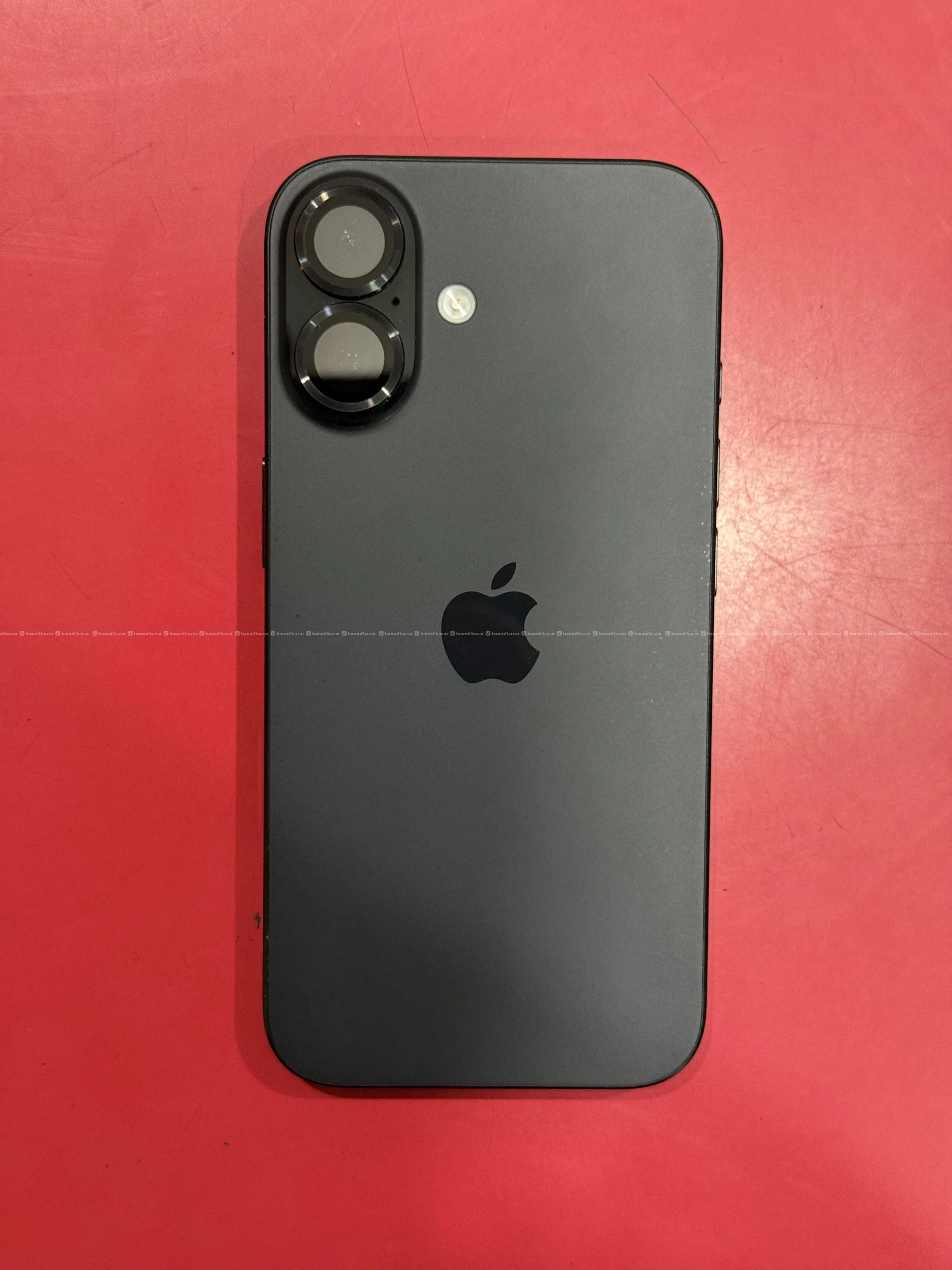 Apple iPhone 16(128GB) Battery Health 98%. 4