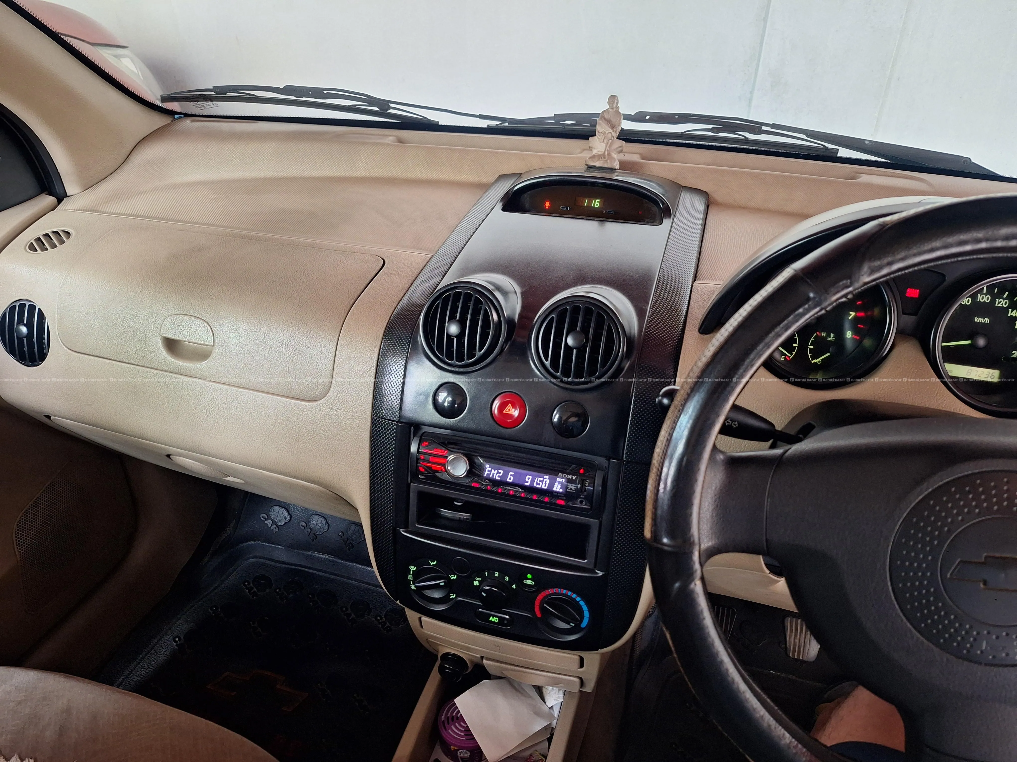 Chevrolet UVA 2012 Doctor Driven Car 3