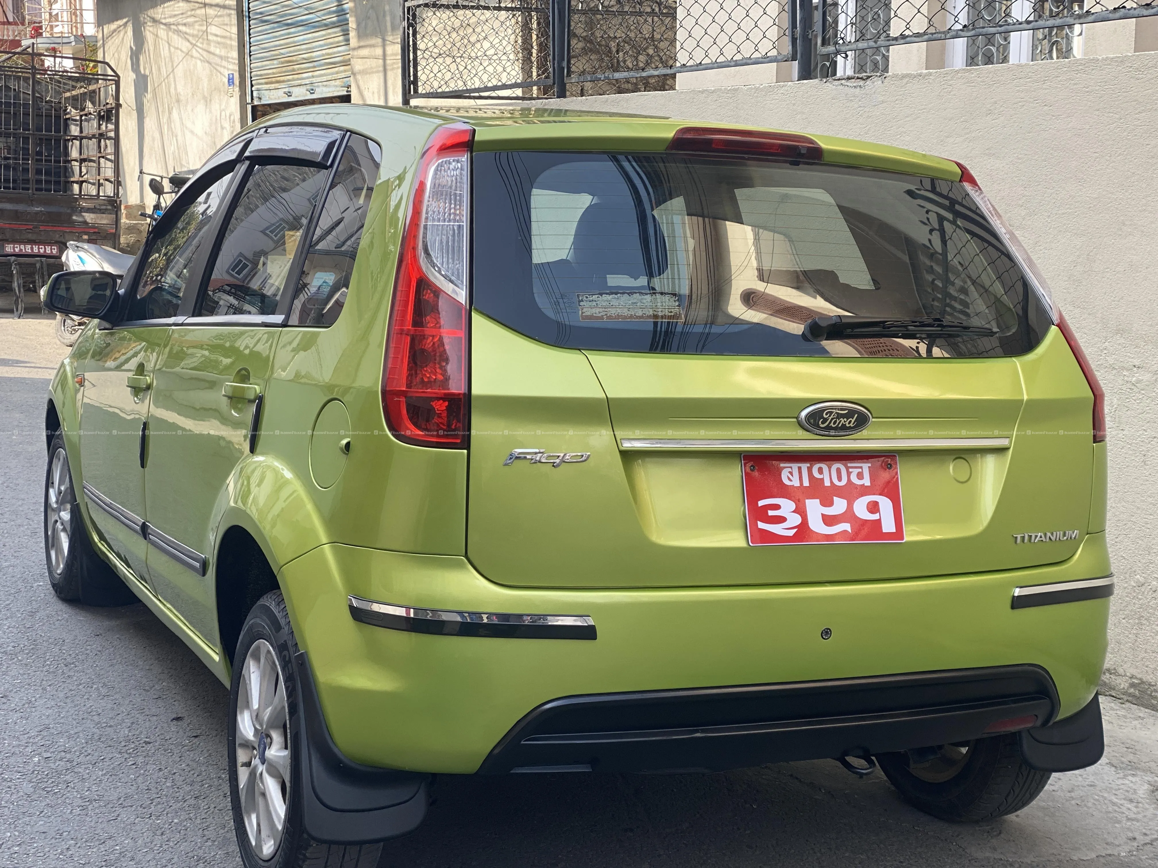 FORD FIGO TITANIUM 2012 MODEL 9851065126 2