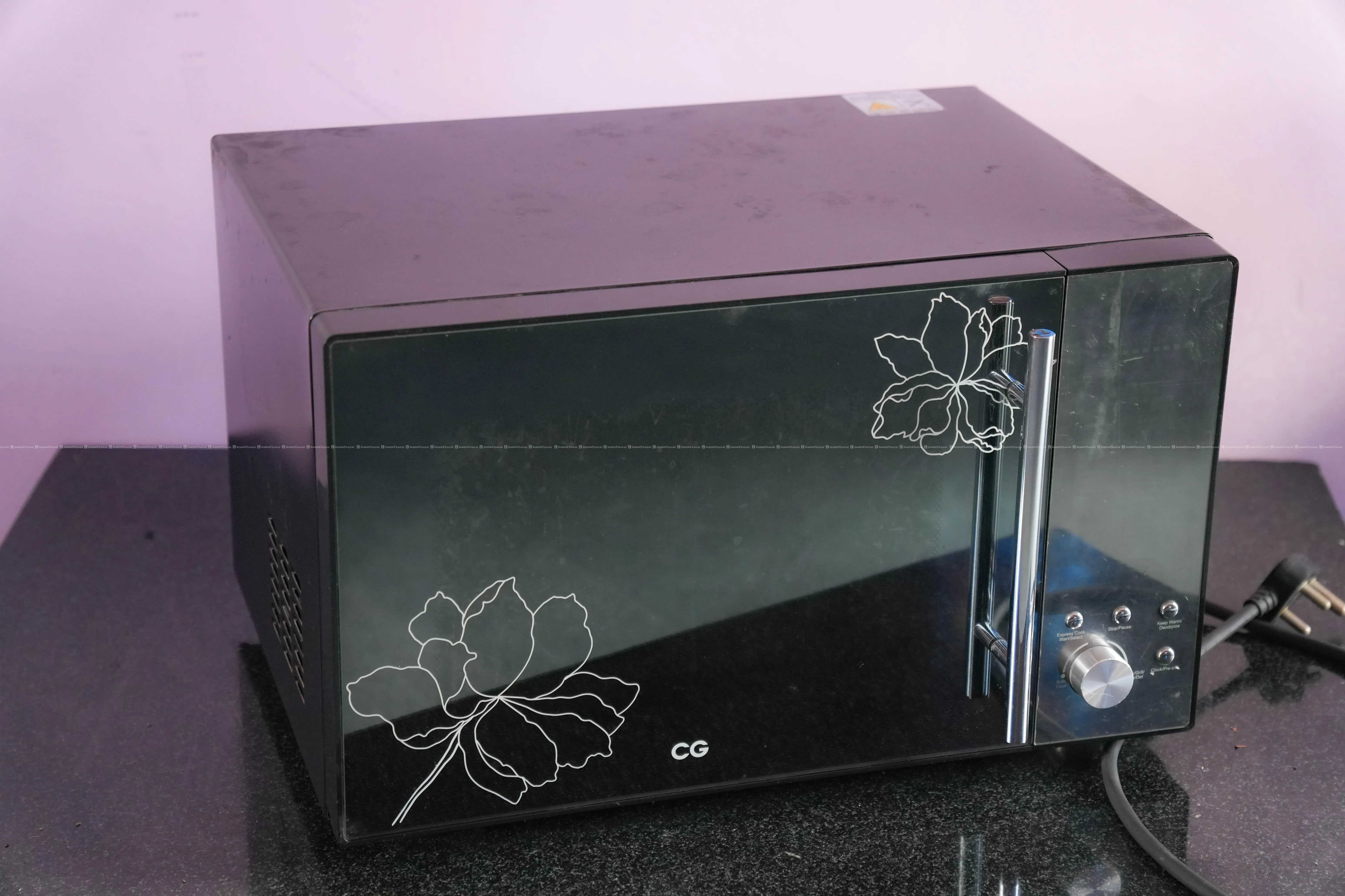 CG 30Ltr Microwave Oven With Gril & Convection 3