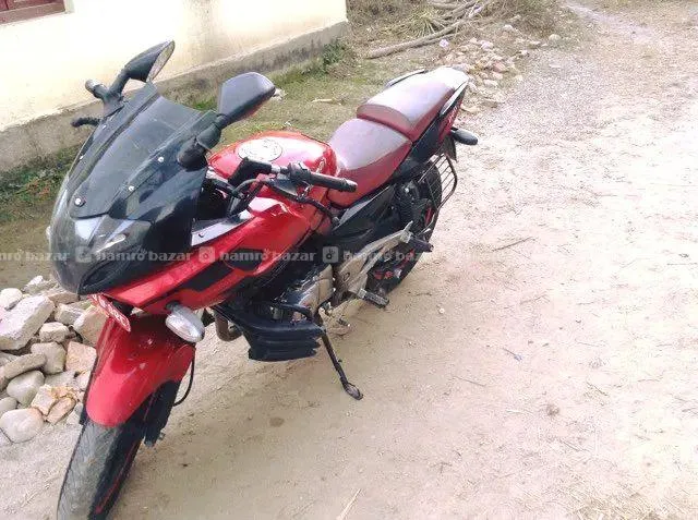 BAJAJ Pulsar 220cc 53 Lot Urgent Sale 3