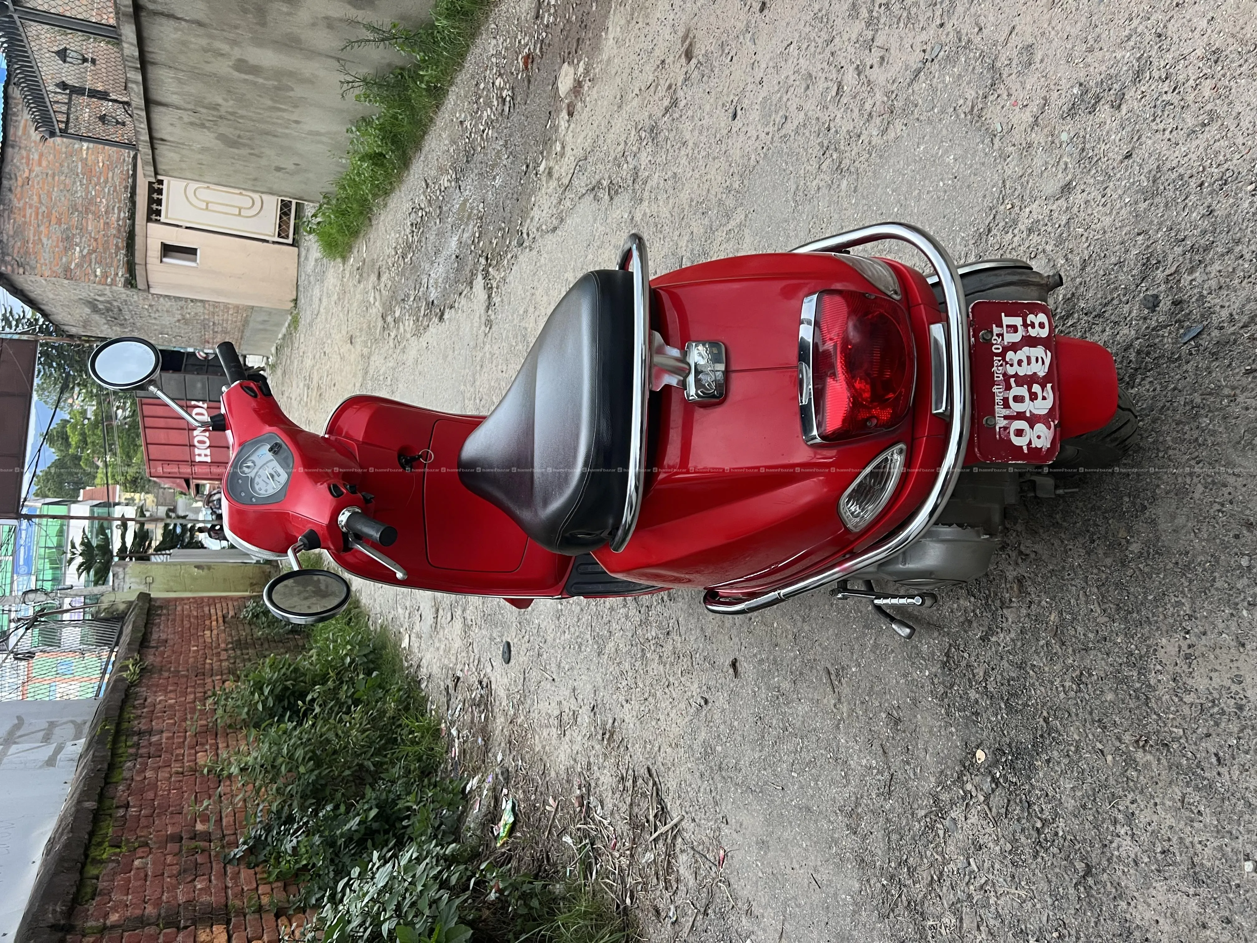 vespa scooter on sell 2