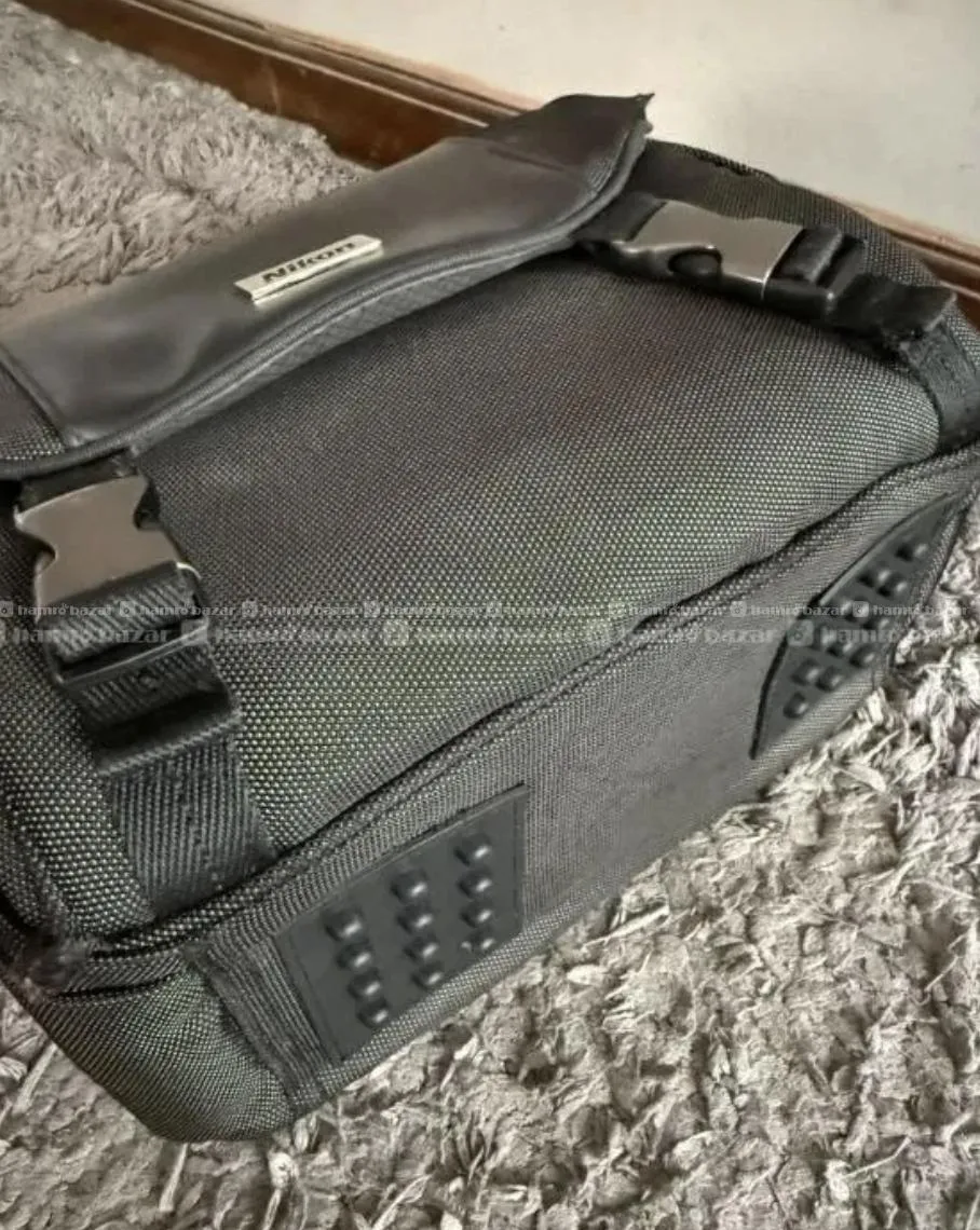 Nikon Professional DSLR Camera Bag 4