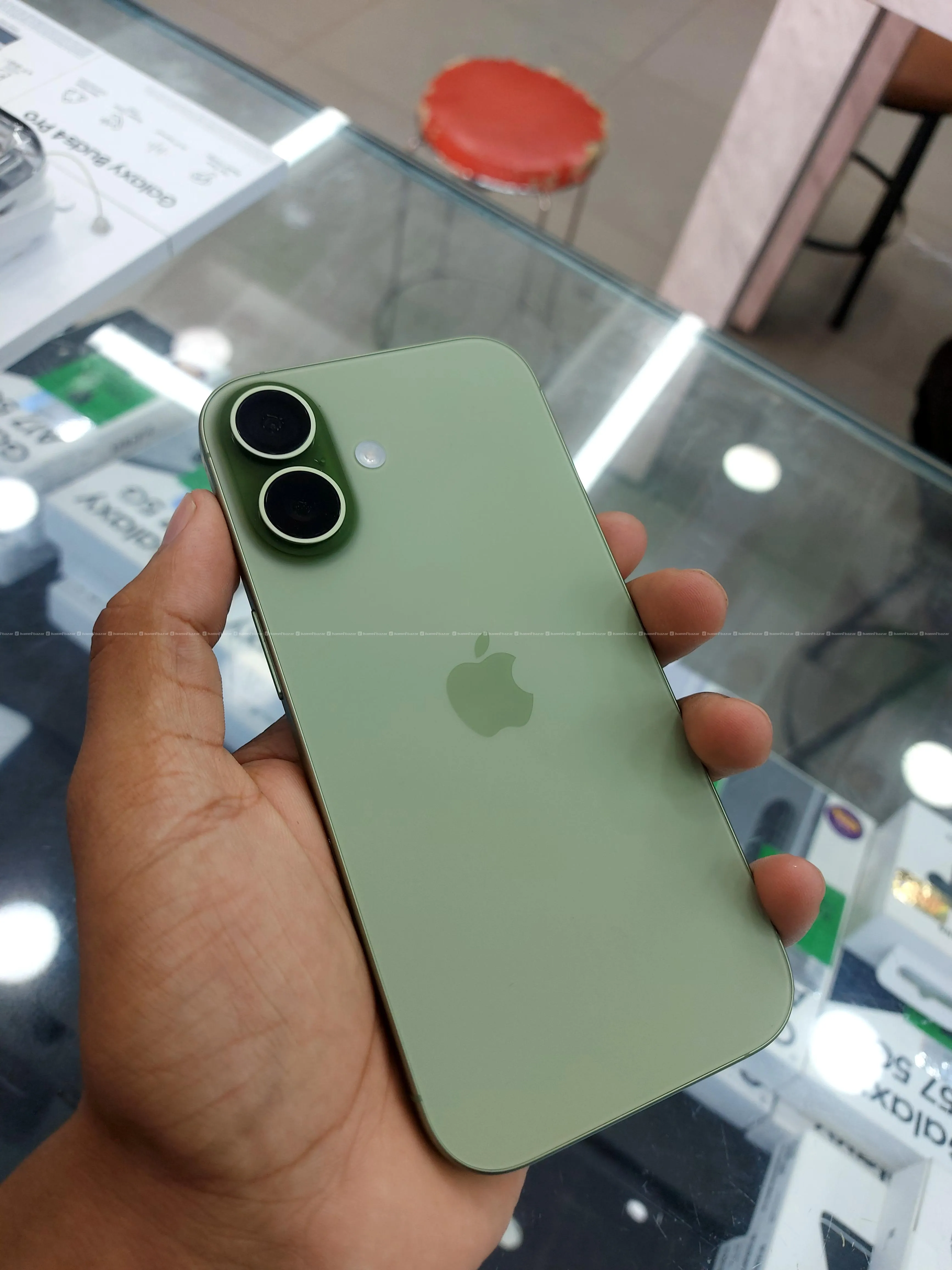 iPhone 17 (1 month used) 6