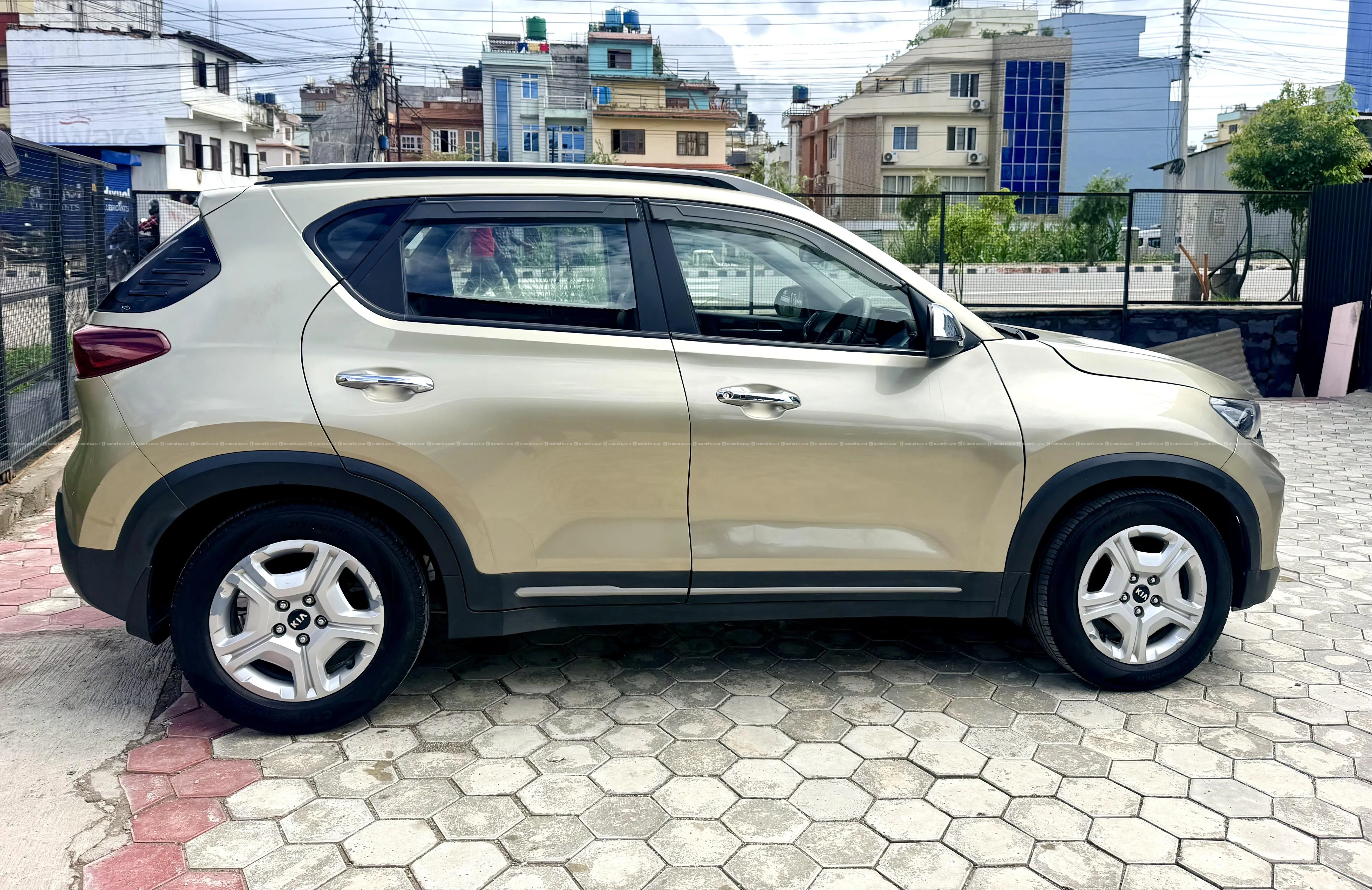 singlehand 2021 kia sonet htx+sunroof 60% finance 7