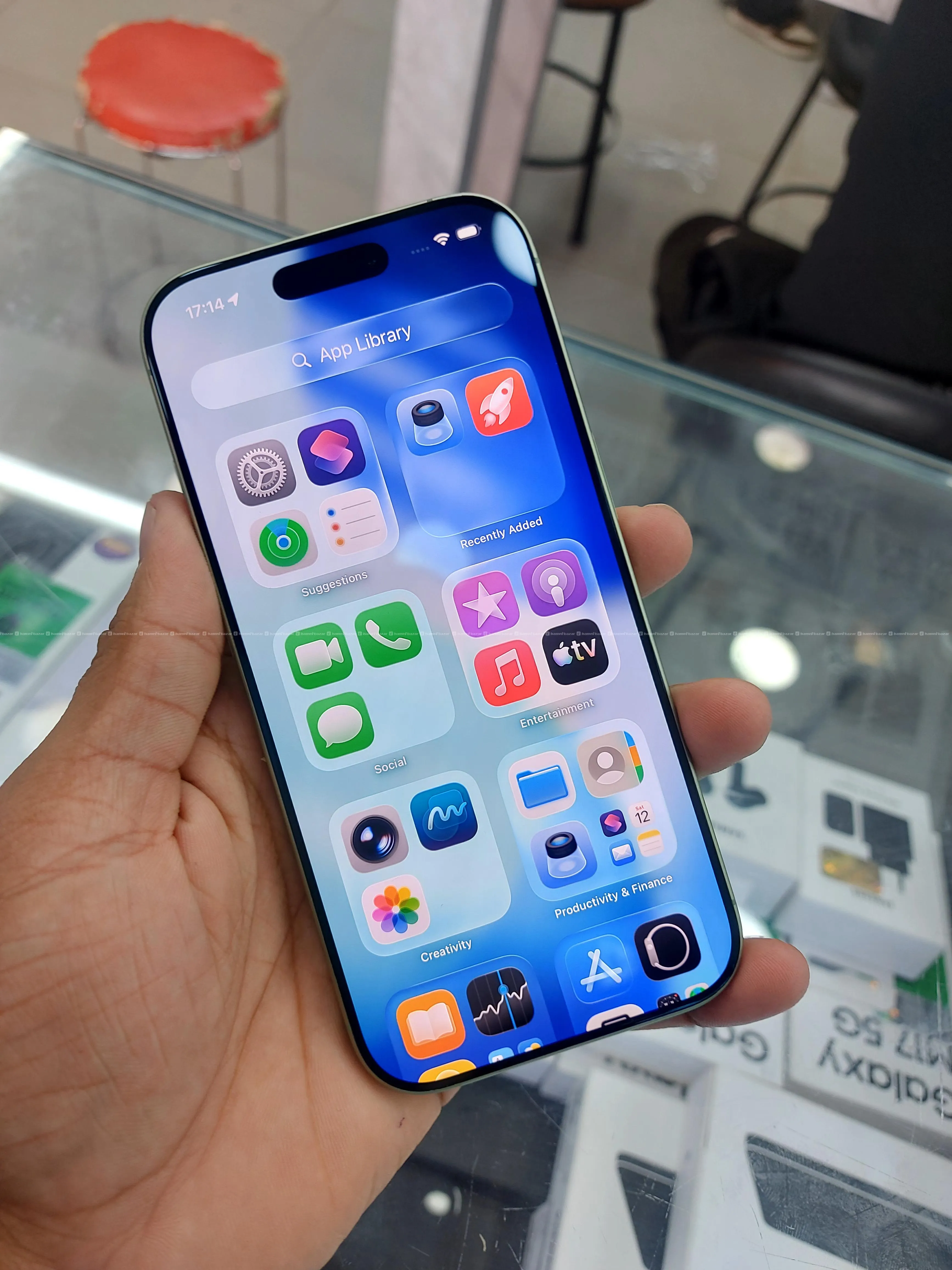 iPhone 17 (1 month used) 3