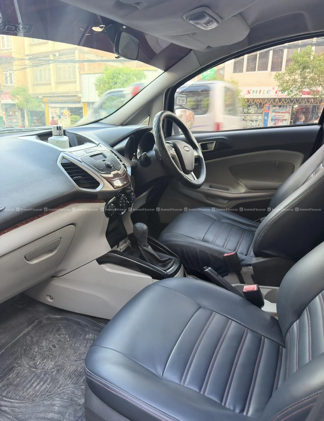 Ford Ecosport trend 2013 1500 CC petrol 2