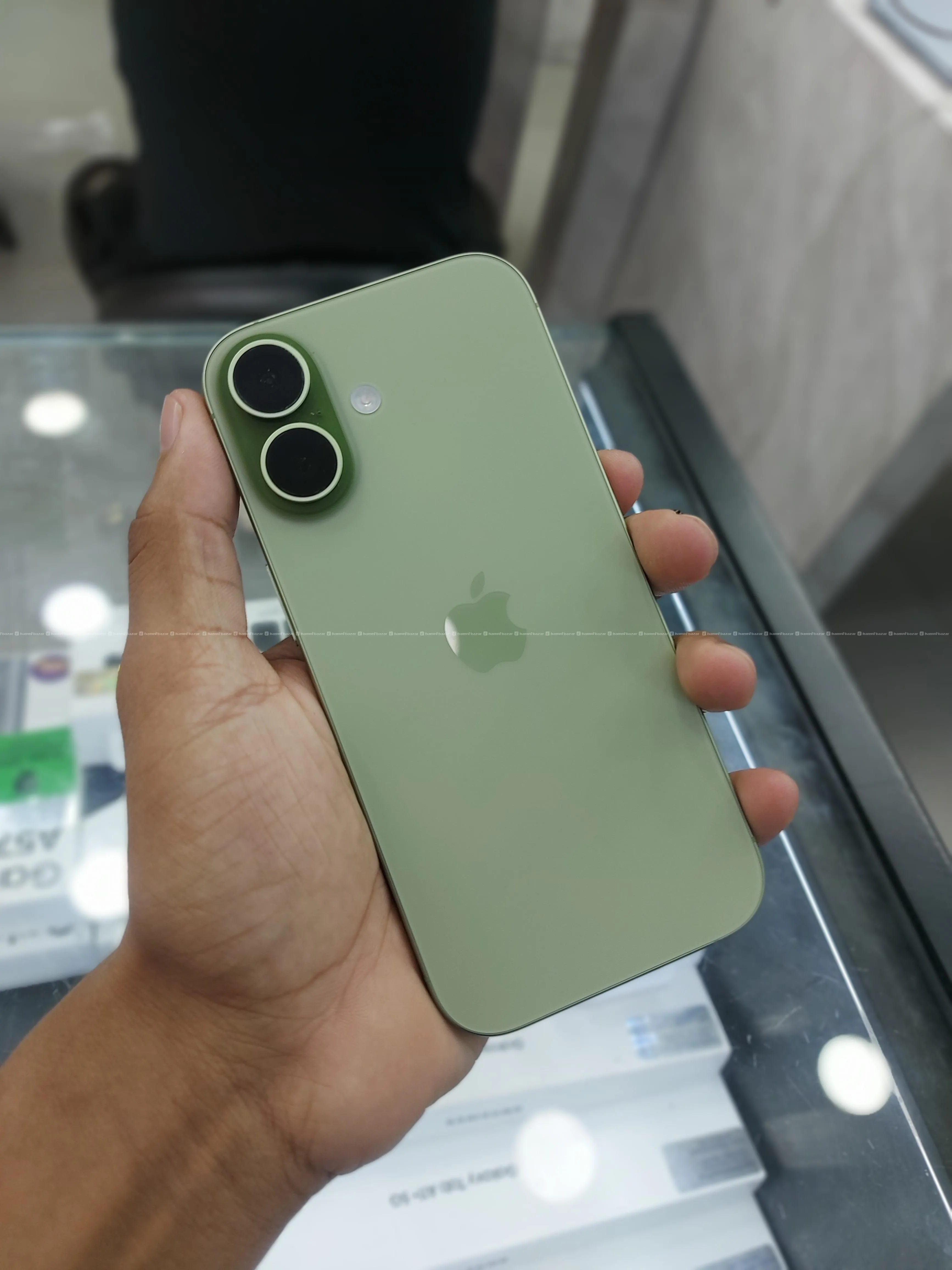 iPhone 17 (1 month used) 5