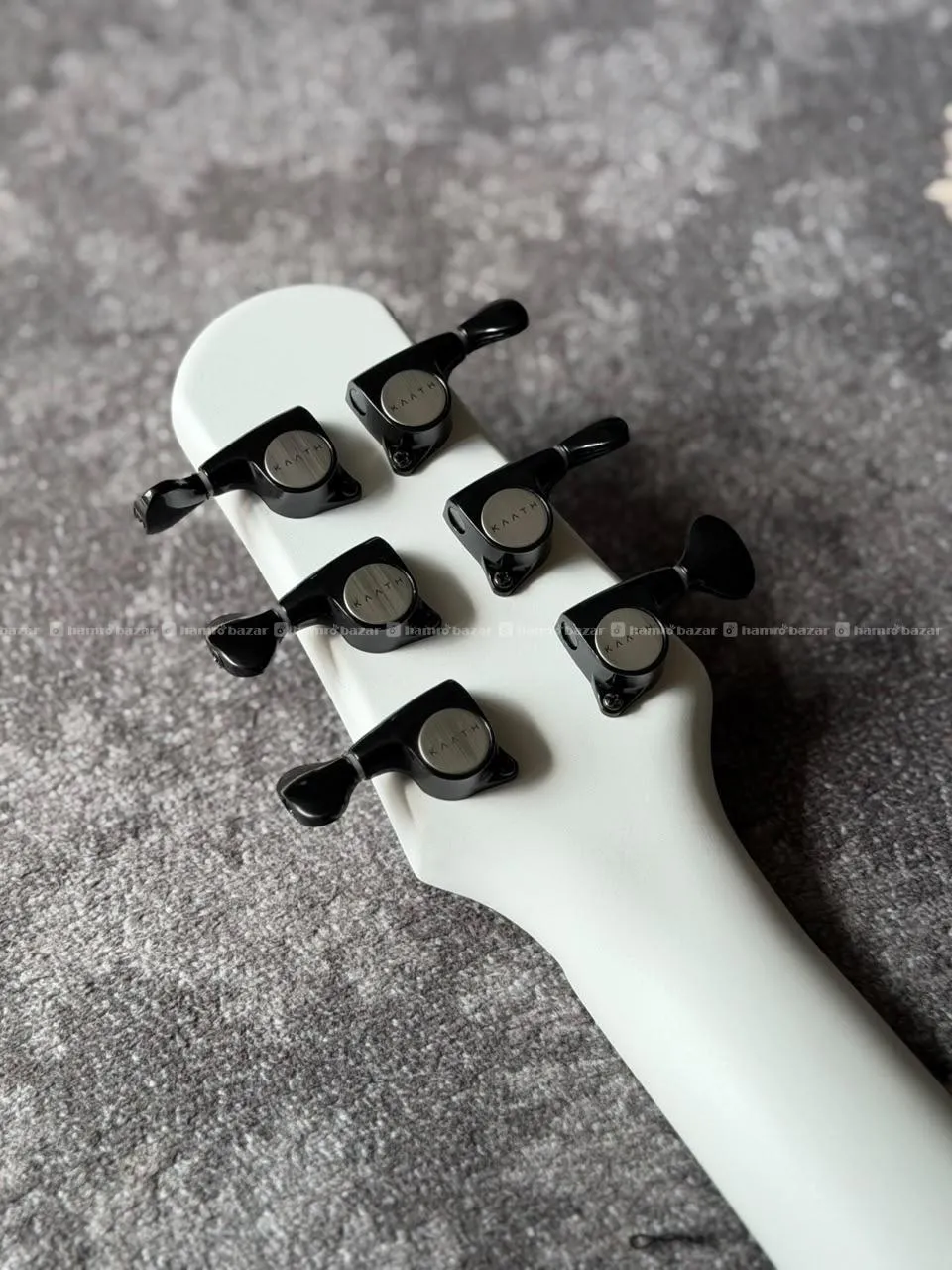 kaath Yatri 1.0 carbon fiber Guitar 2