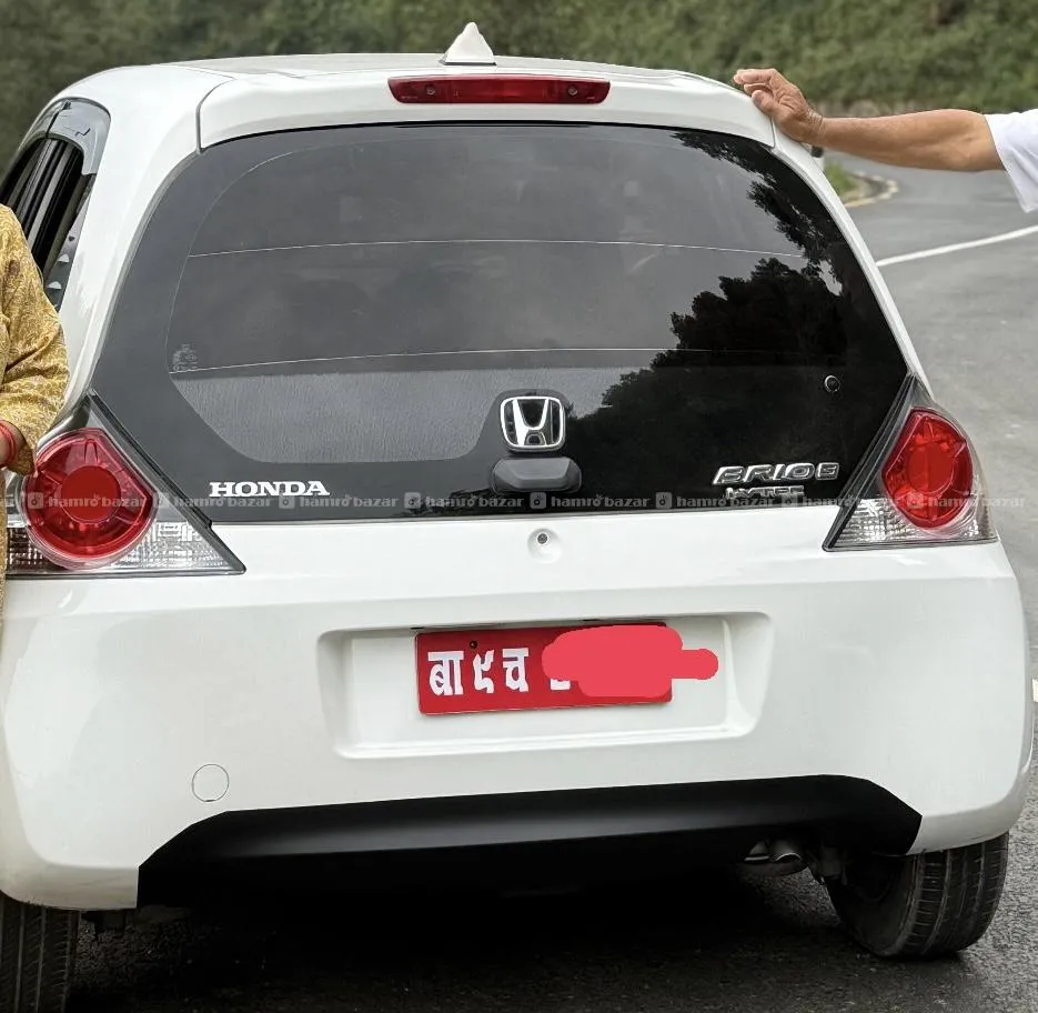 Honda Brio 2012 5