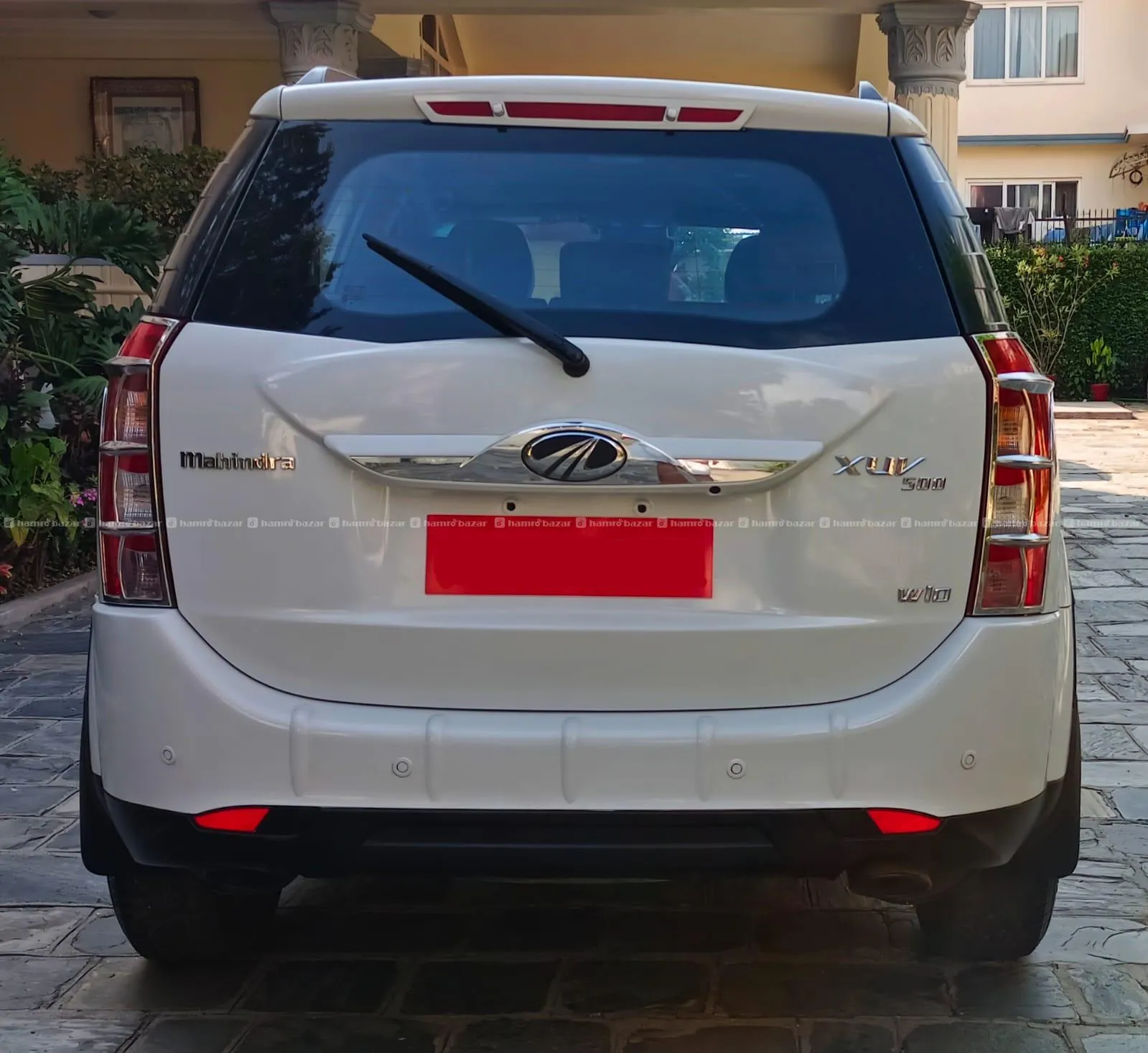 Mahindra XUV500 W10(2016) 5