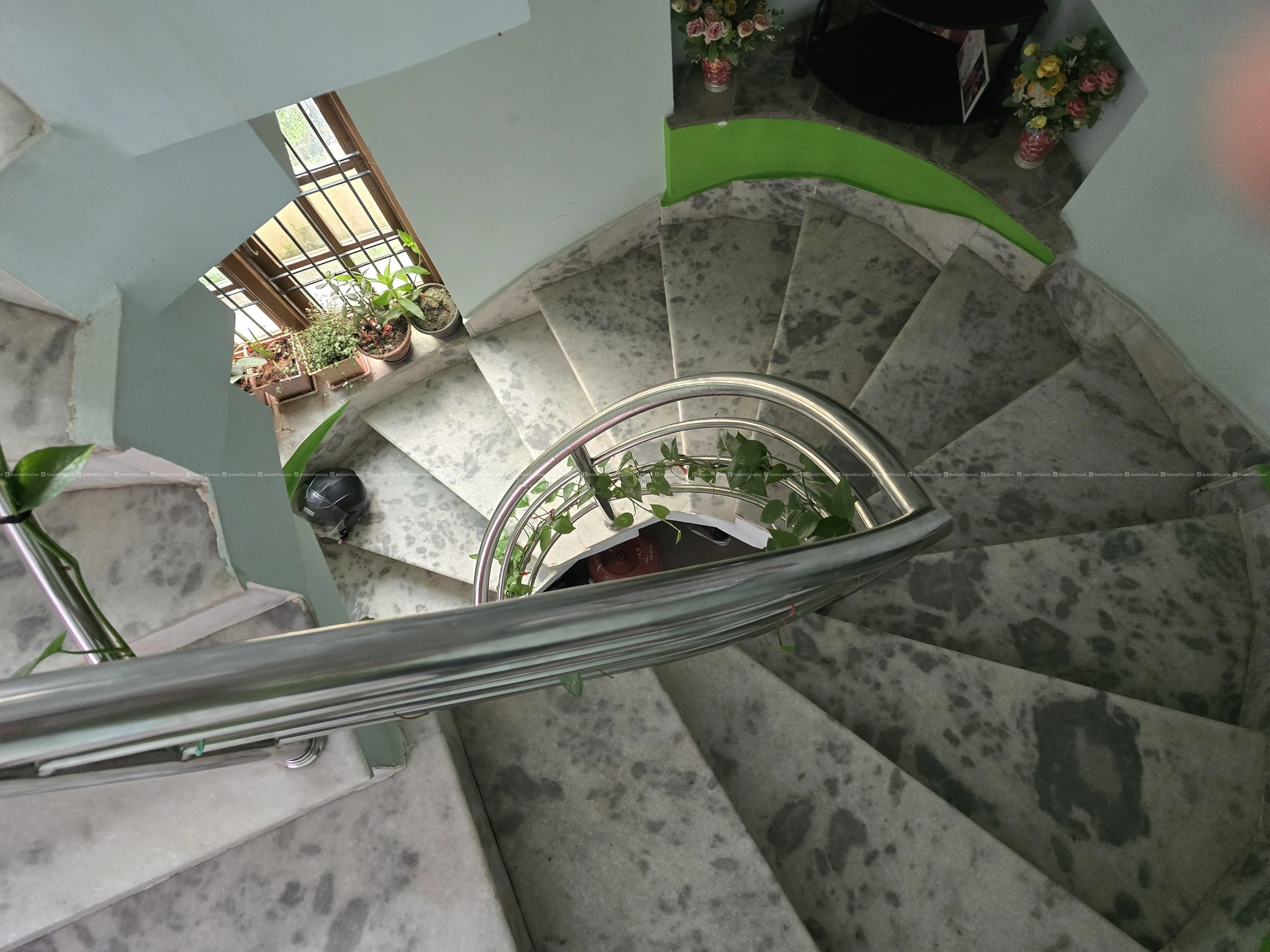 House sale in Makalbari 2