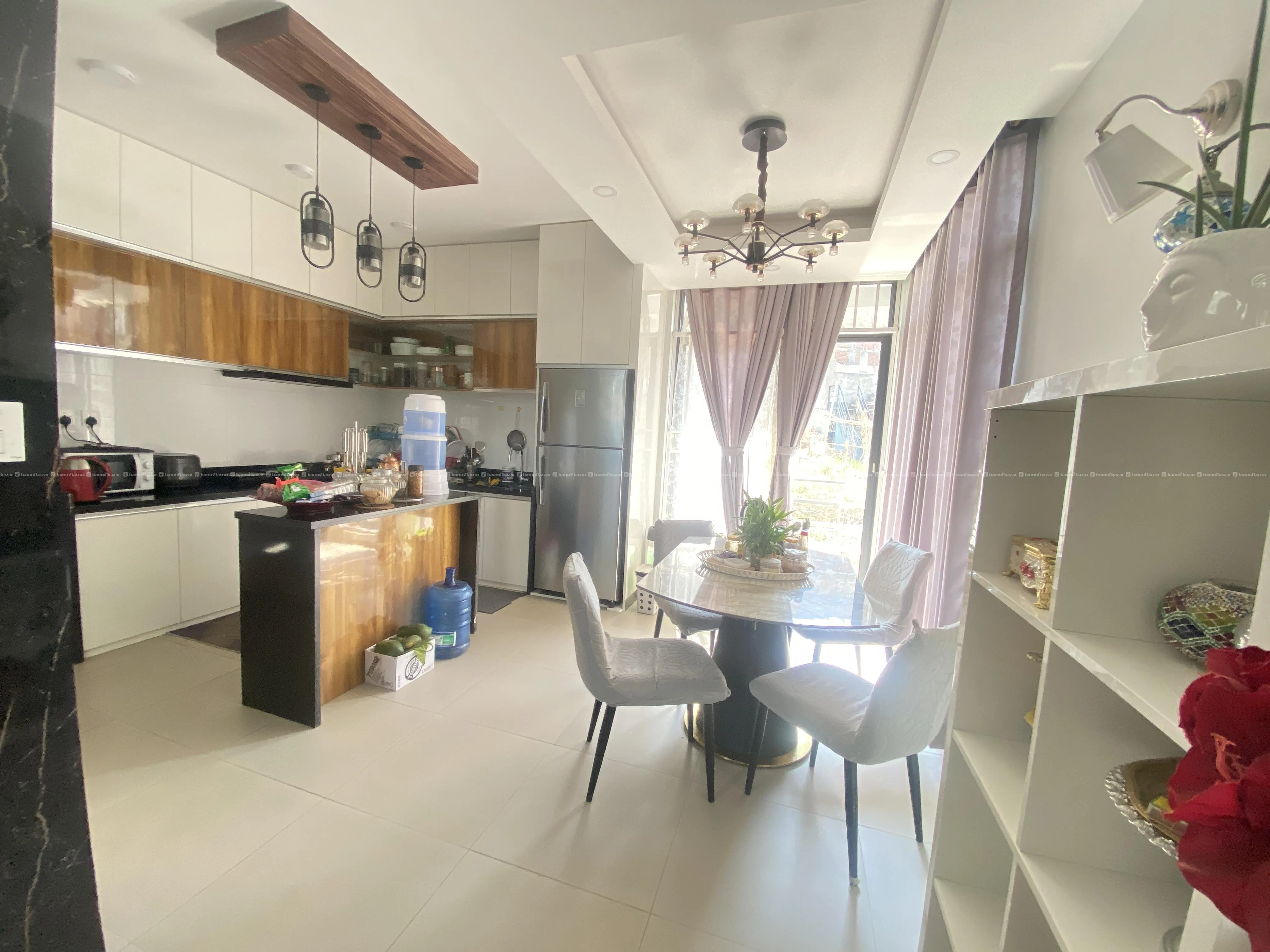 House for Sale at Nakhipot 7