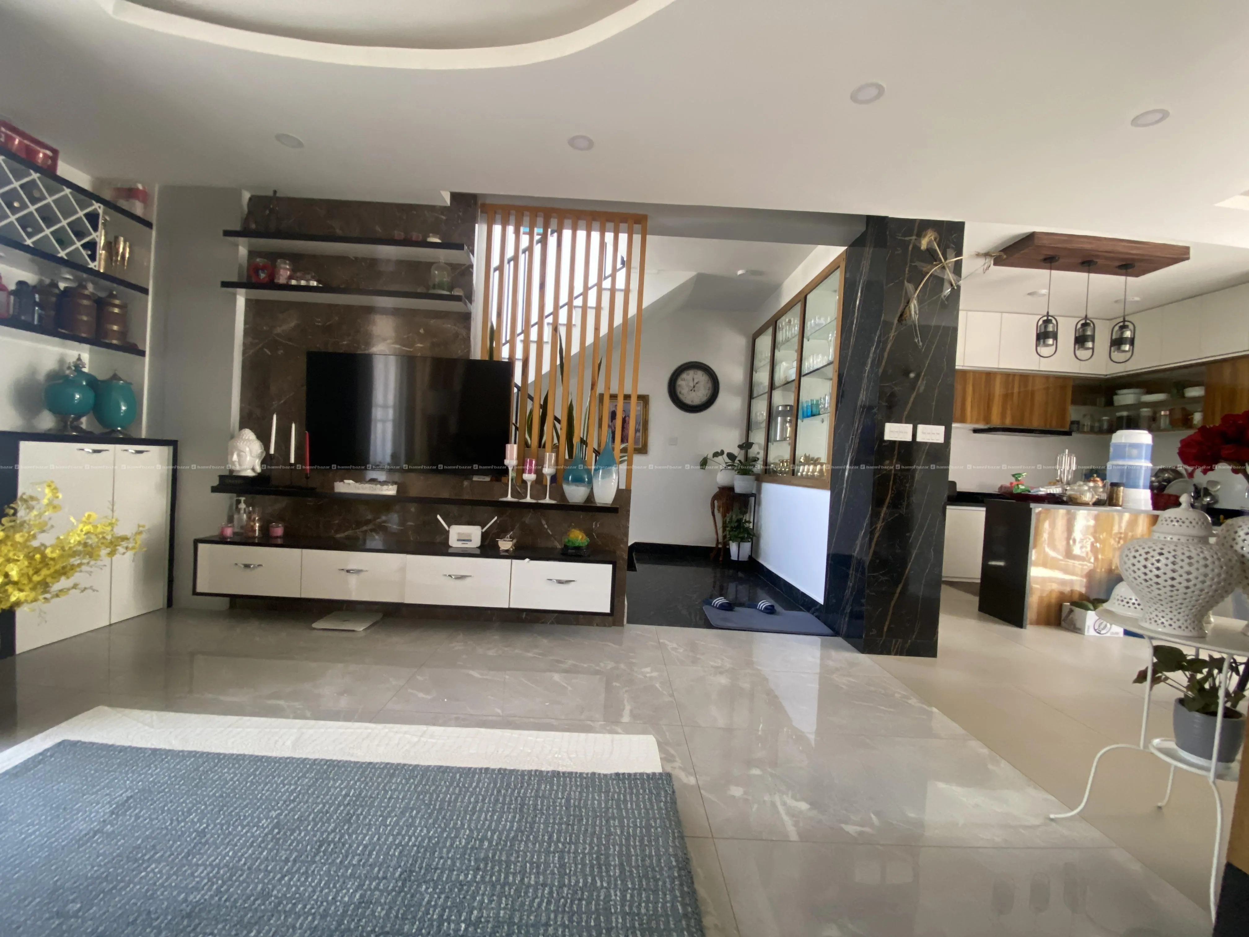 House for Sale at Nakhipot 3
