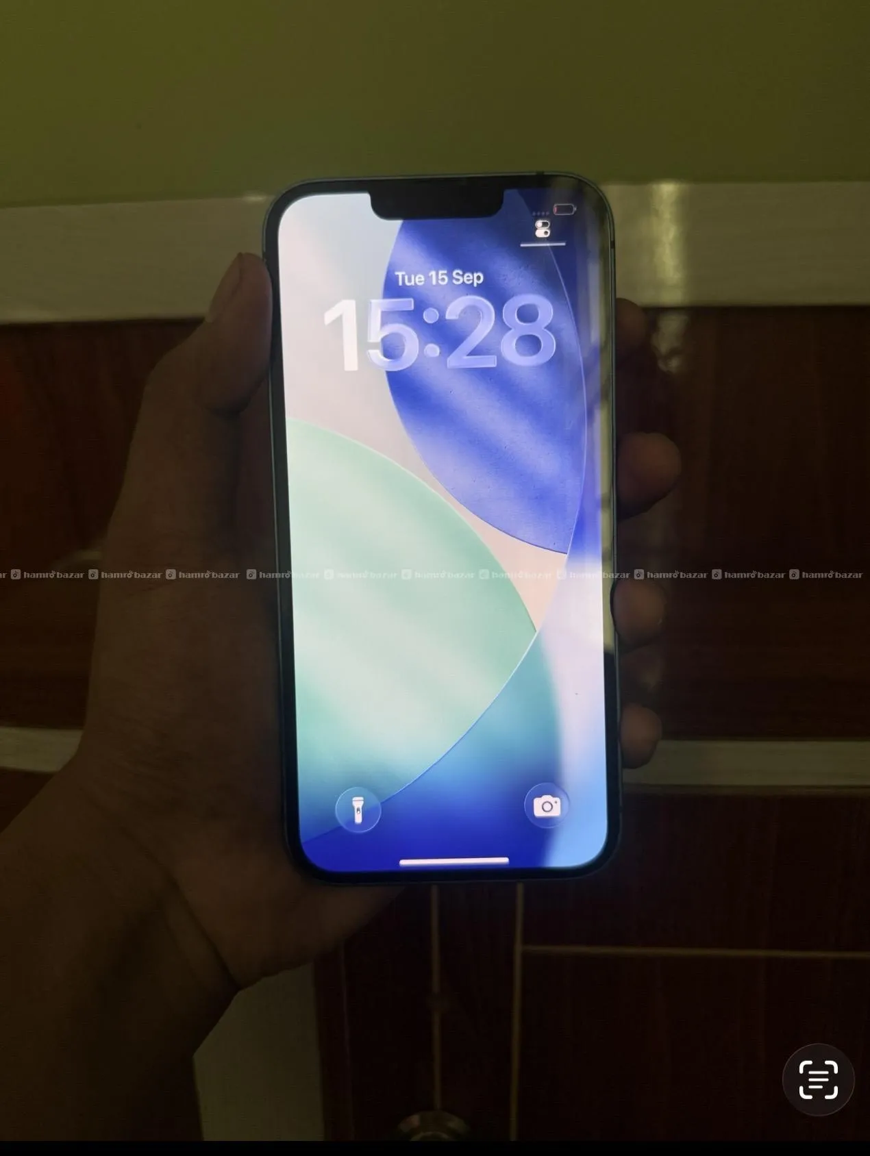 Iphone 13 128gb ( glass + charger ) 2