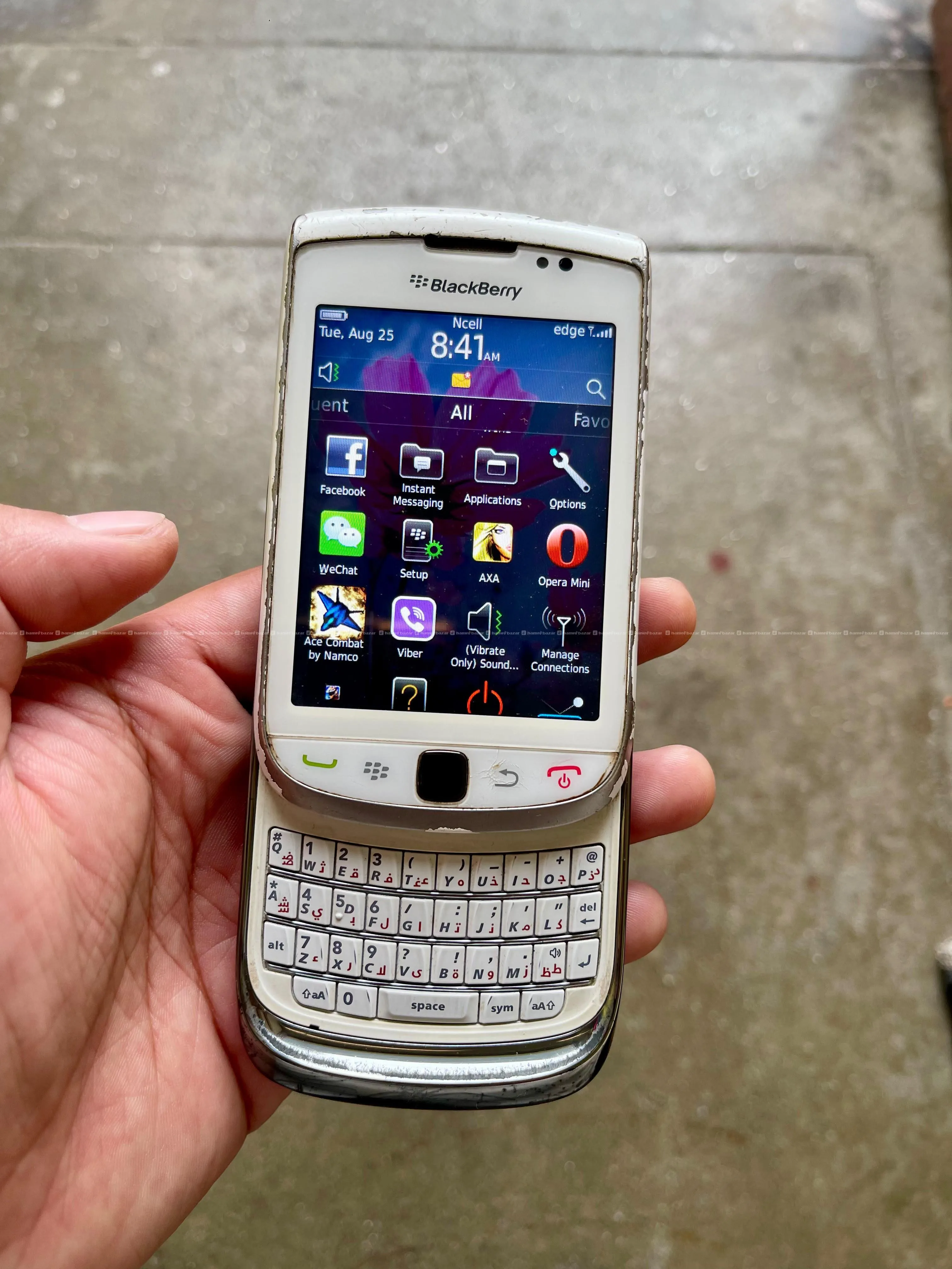 Blackberry 9800 slide 2