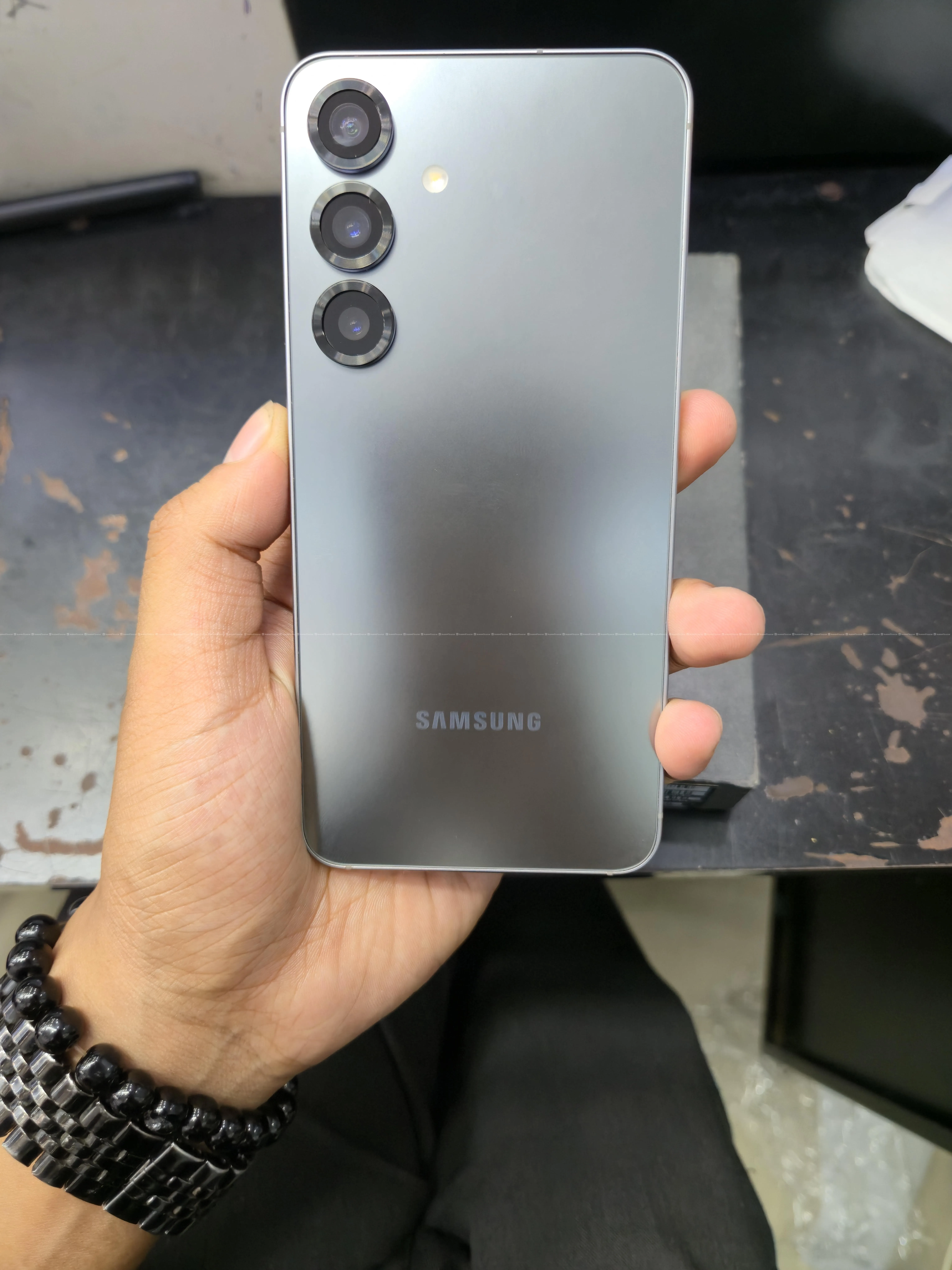 Samsung Galaxy S25 (12/256) 3