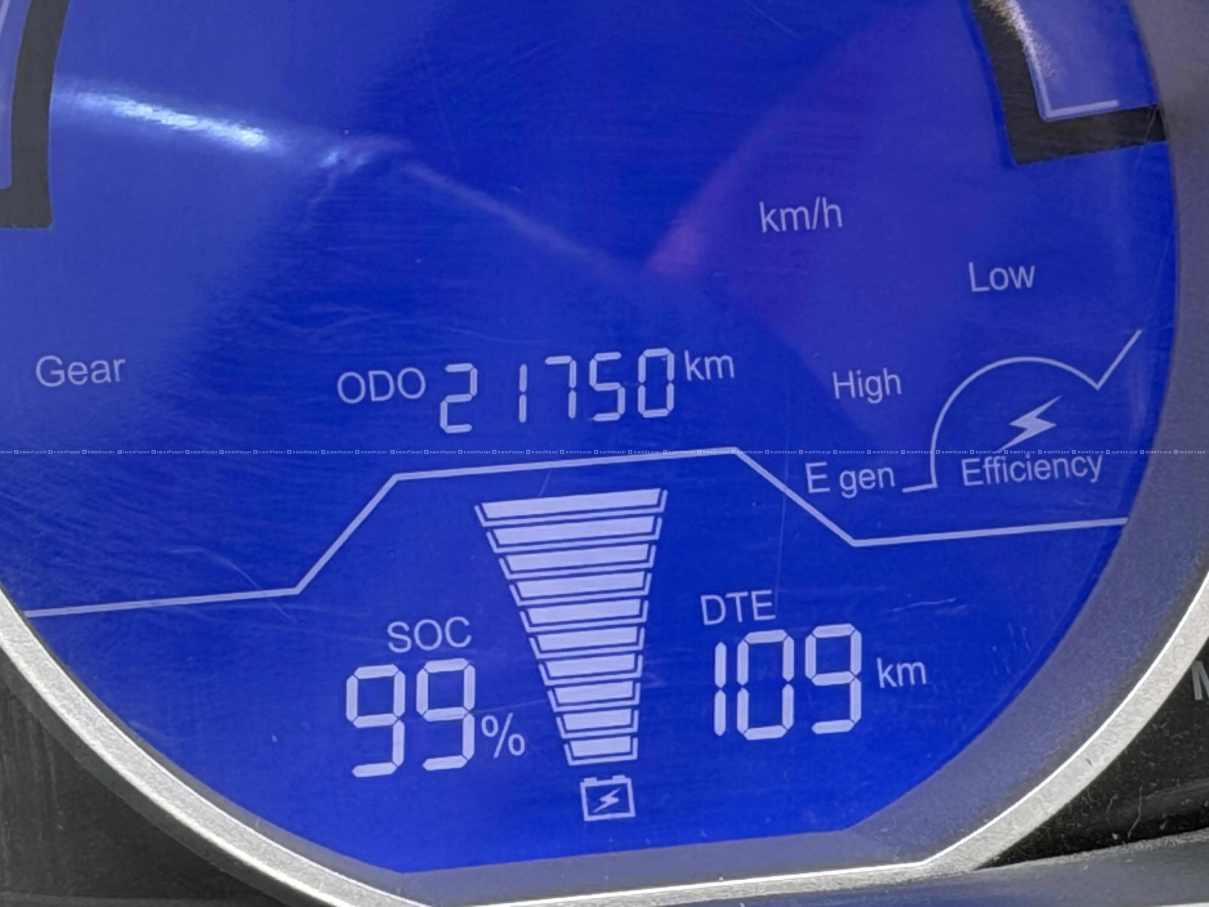 Mahindra e2o Plus P4 3