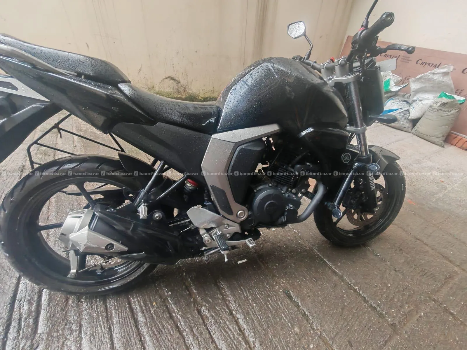 🏍️ YAMAHA FZ V2 बिक्रीमा 🏍️ 3