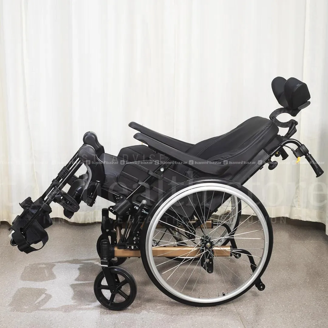 Delux Wheelchair 4