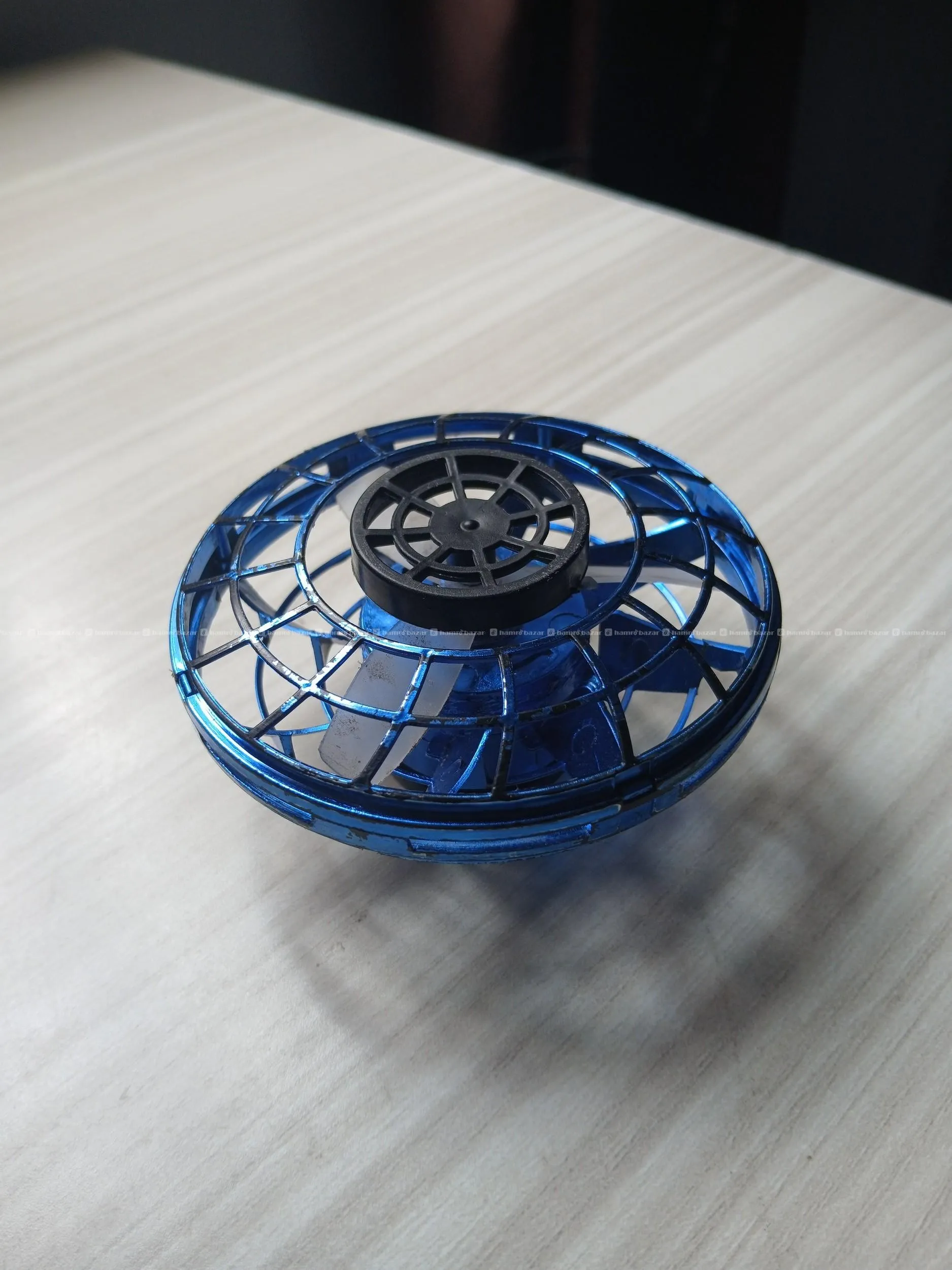 Flying Orb Spinner / UFO Flying Toy 2