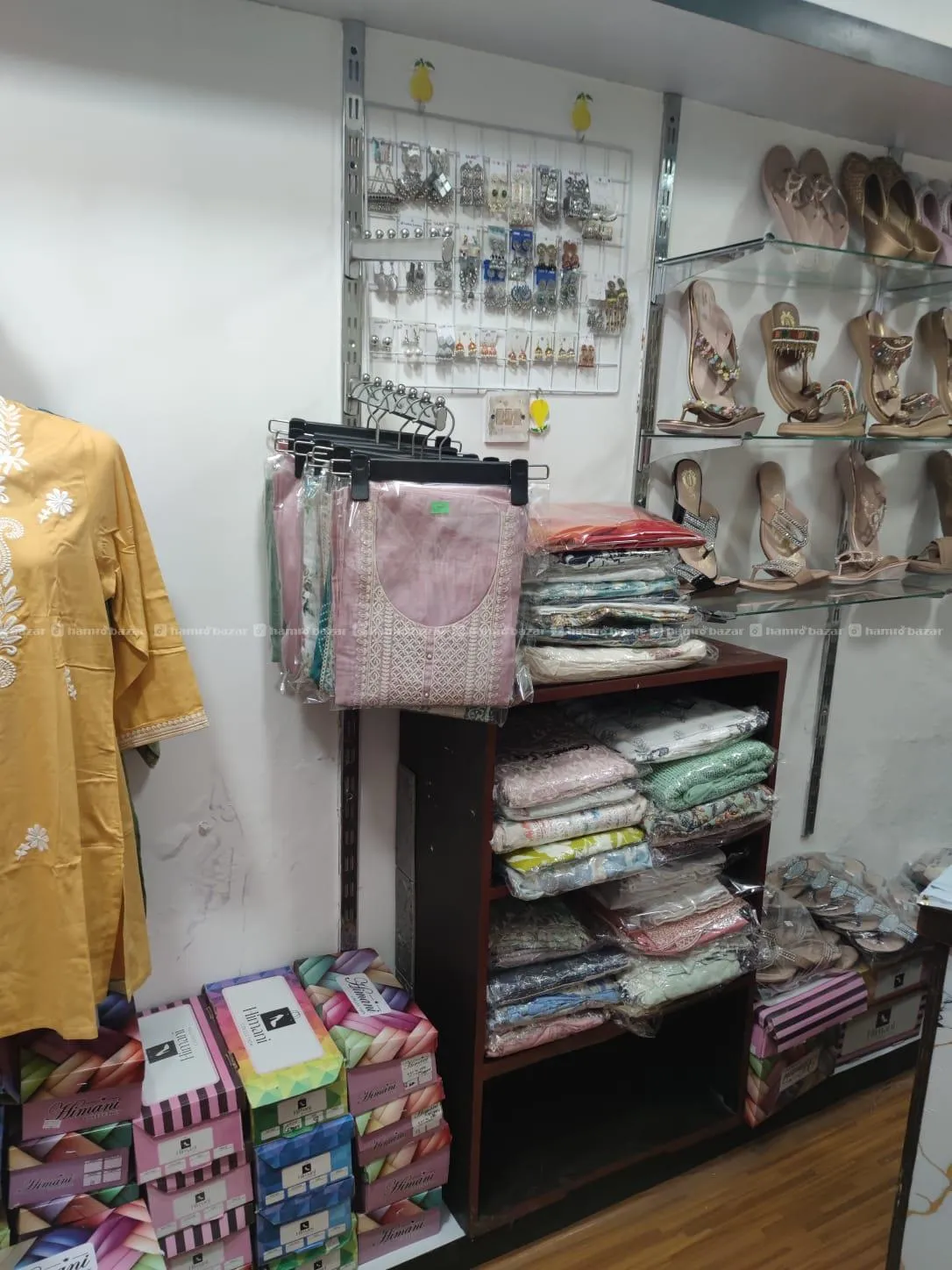 Shop for Sale! Women Sandals and Traditional Wear.