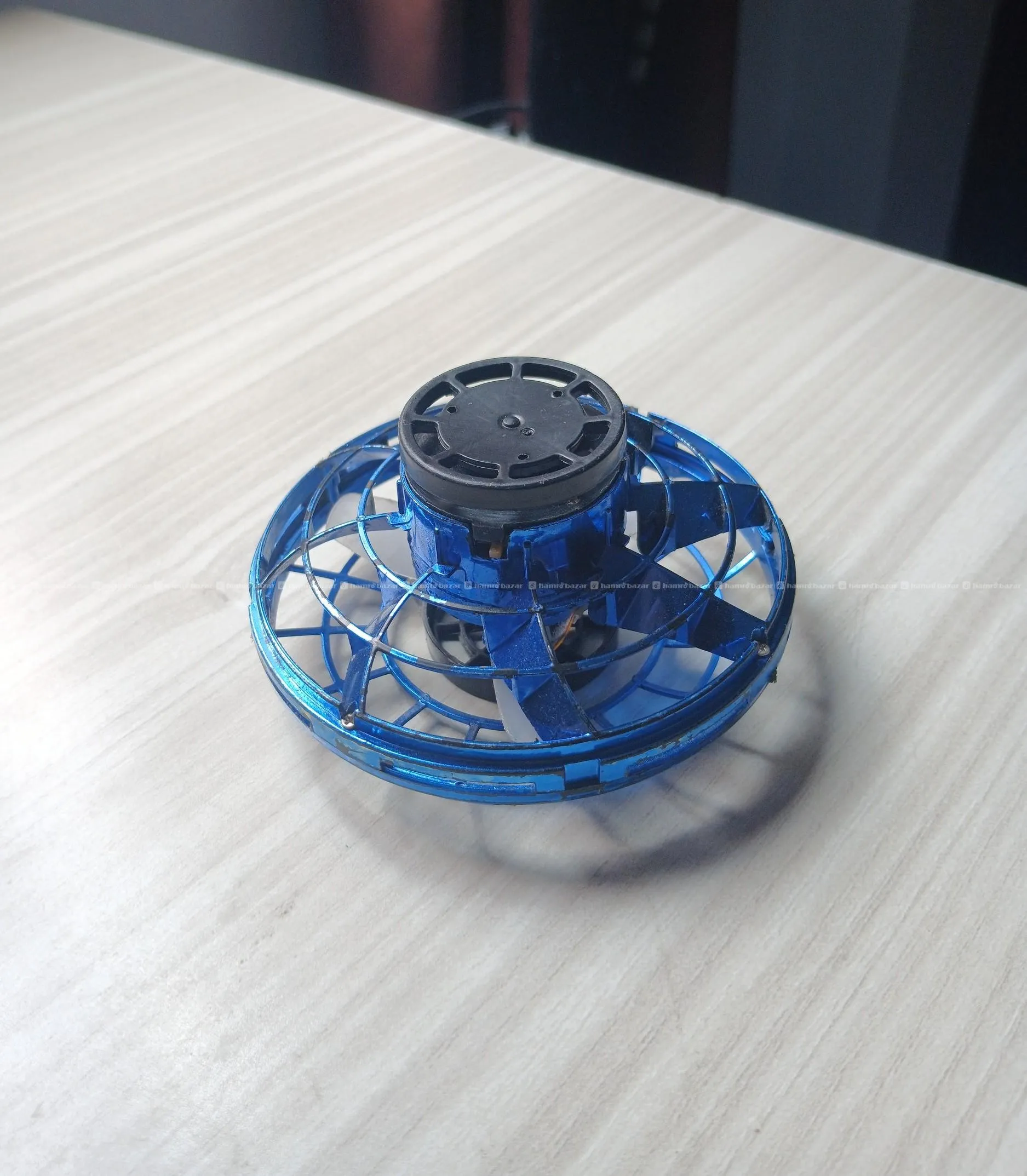 Flying Orb Spinner / UFO Flying Toy 4