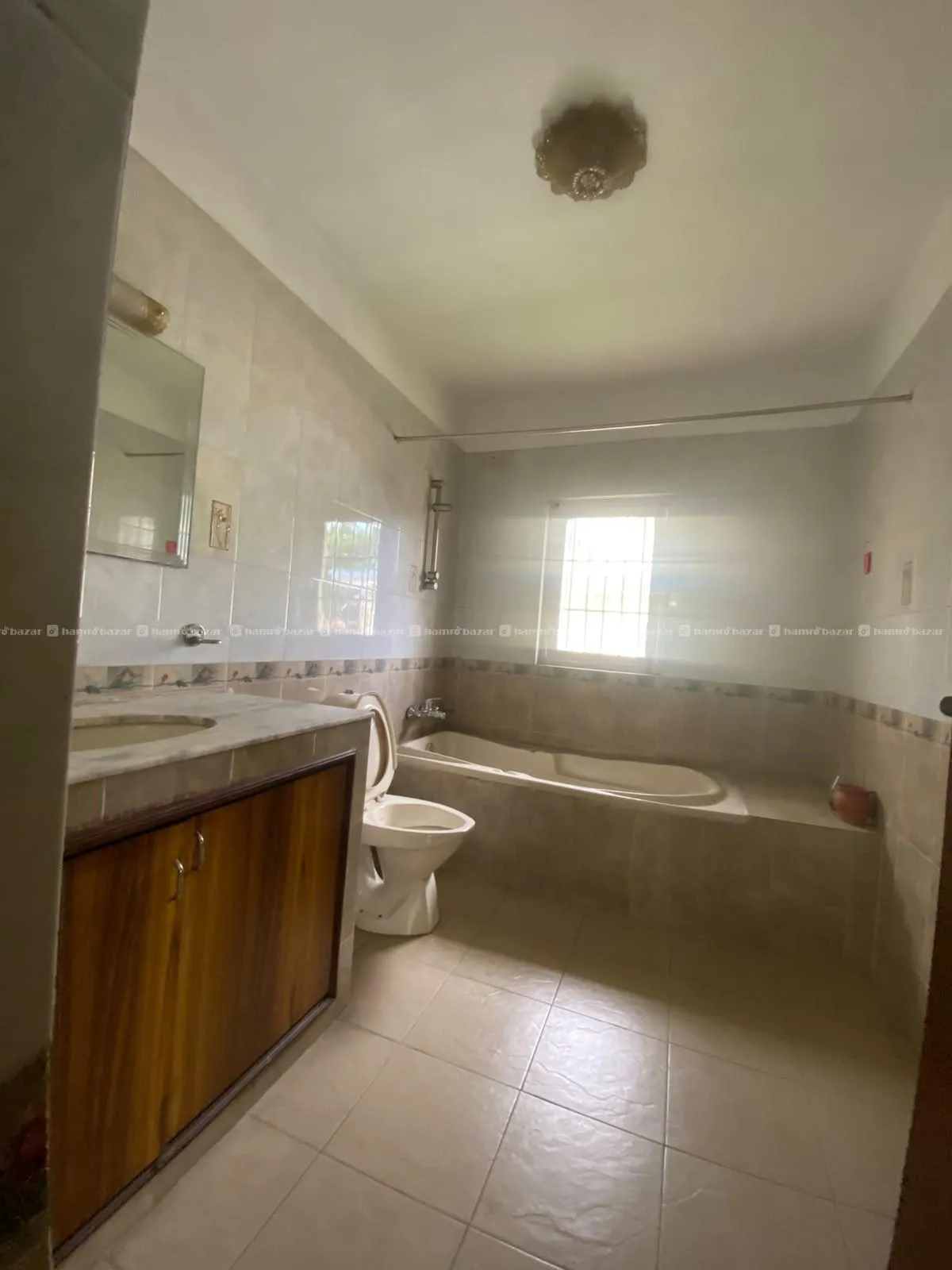 🏡 Spacious Full House for Rent – Kupondole Height 4