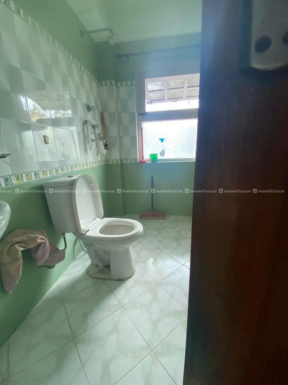 🏢 1,300 Sq. Ft. Office Space for Rent – Kupondole 4