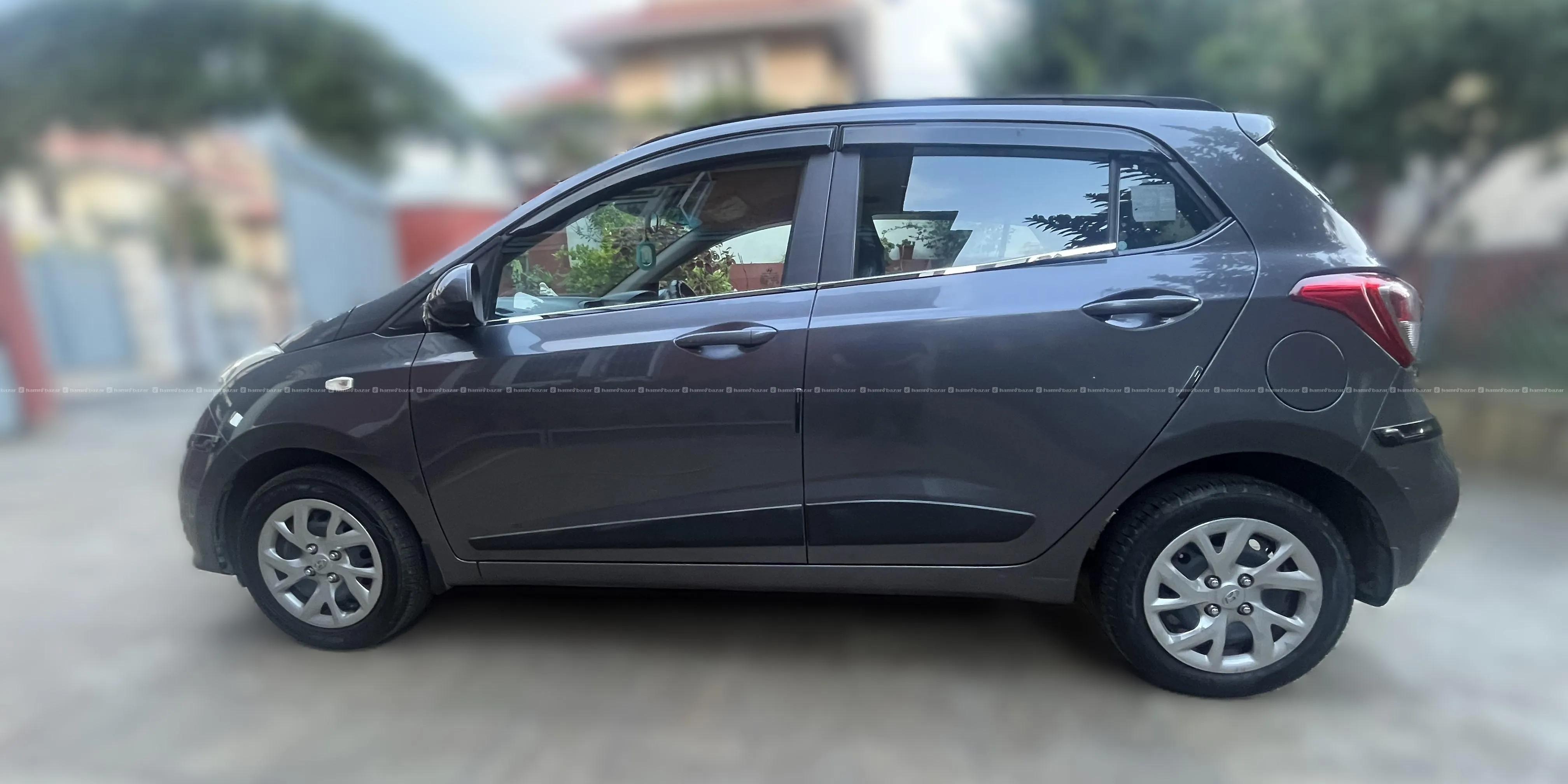 Hyundai Grand I10 Magna 2019 Excellent Condition 2