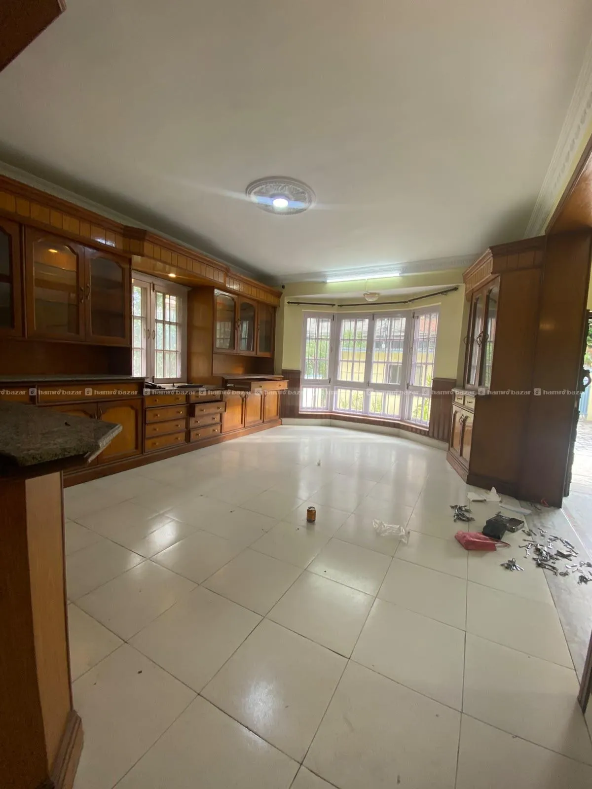 🏡 Spacious Full House for Rent – Kupondole Height 8