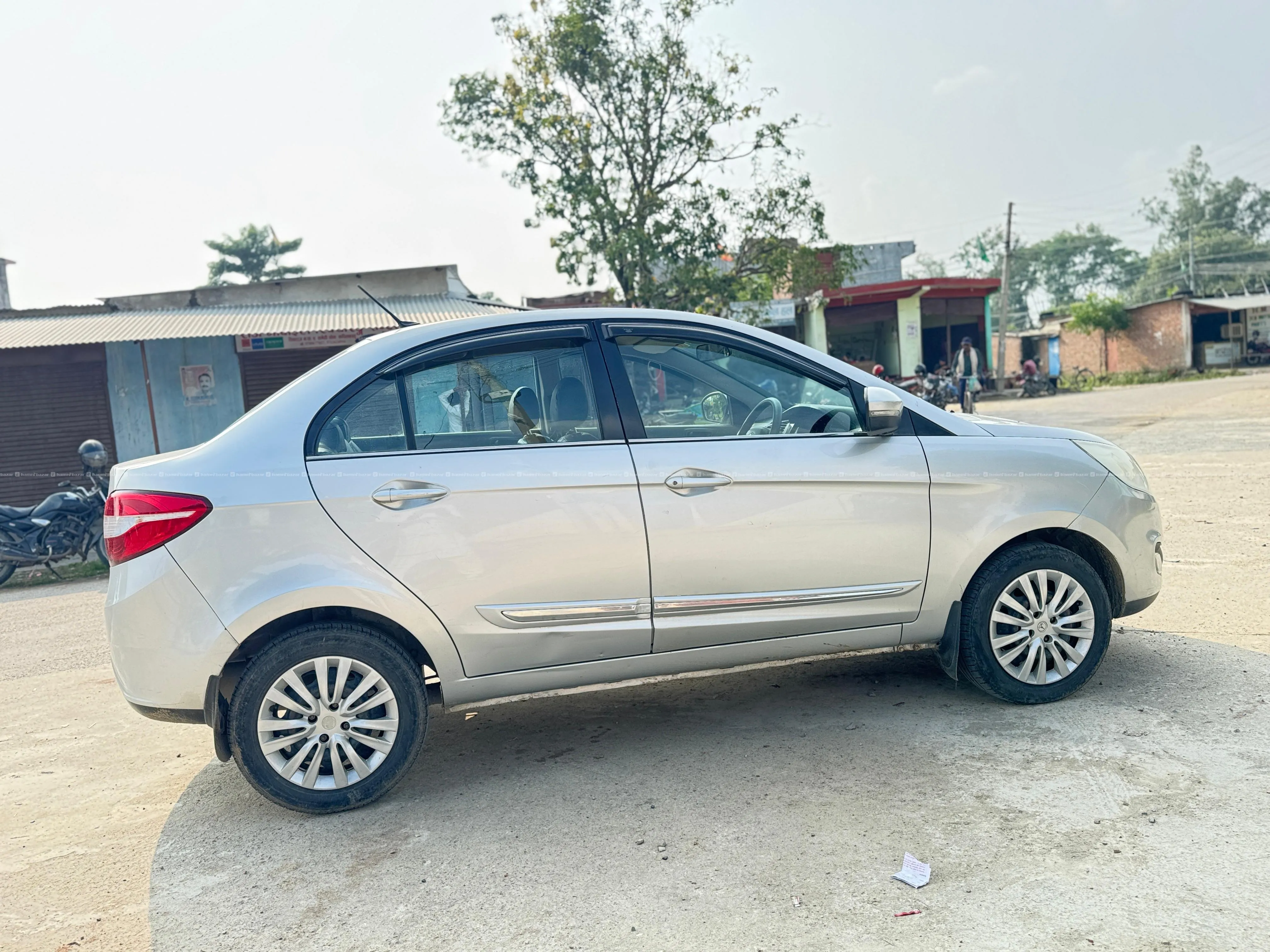 TATA ZEST 5