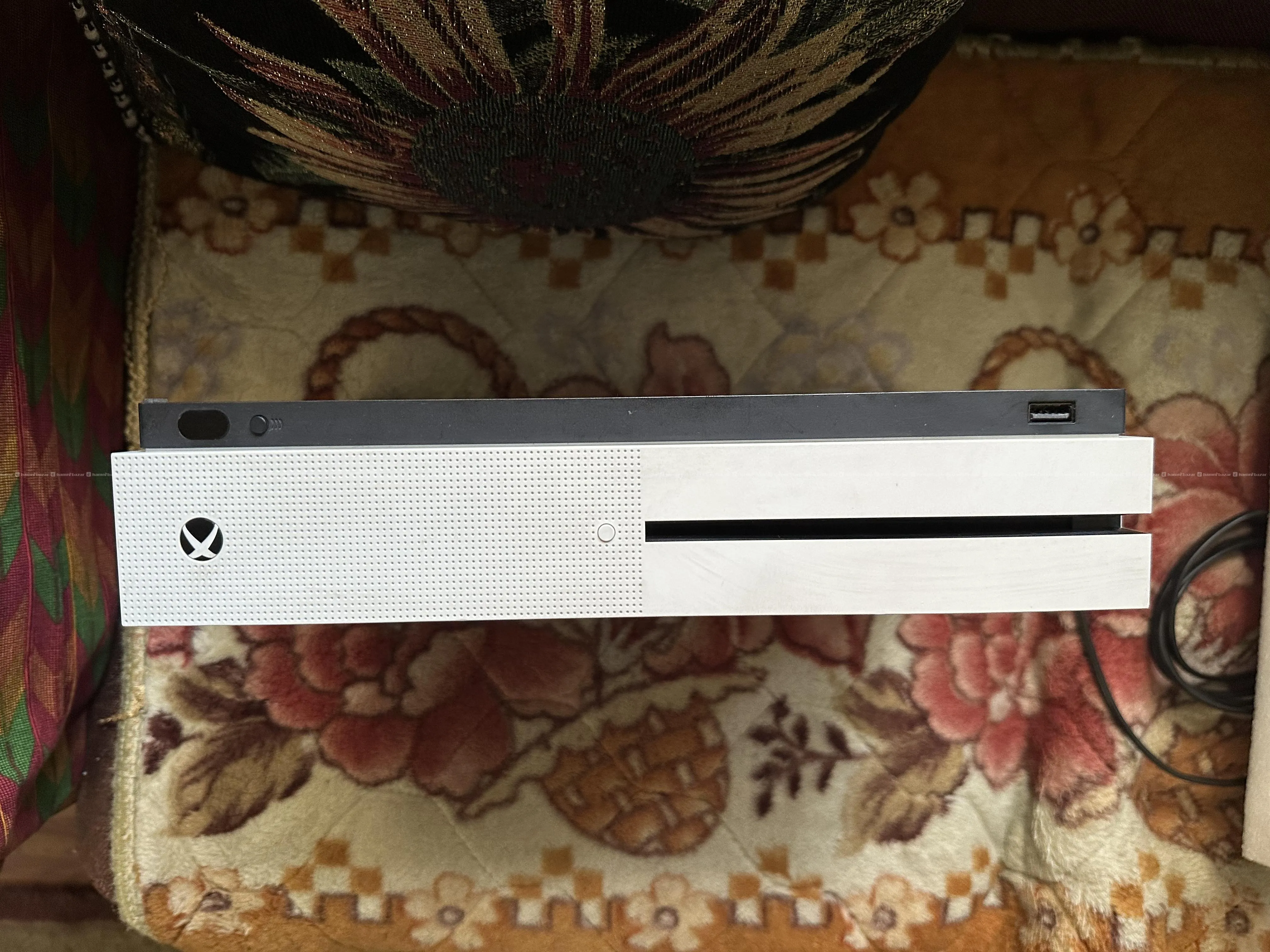 Xbox One S (1tb) 2