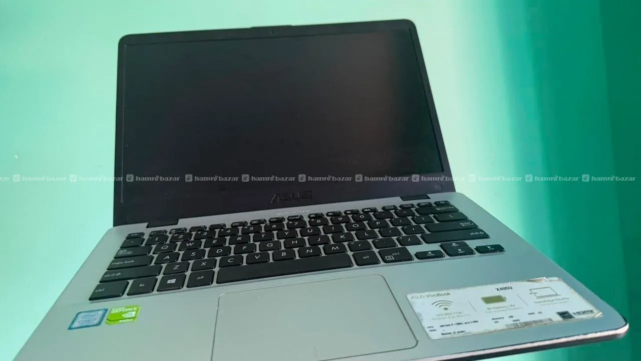Asus Vivobook 14-X405U 3