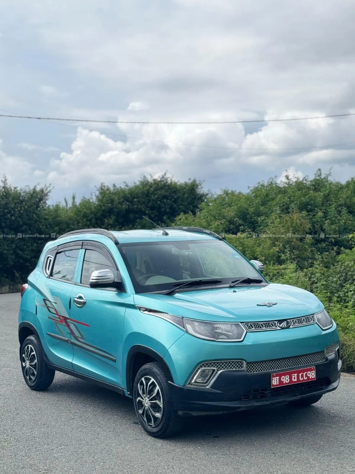 Mahindra kuv 100 single hand 2016 model 3