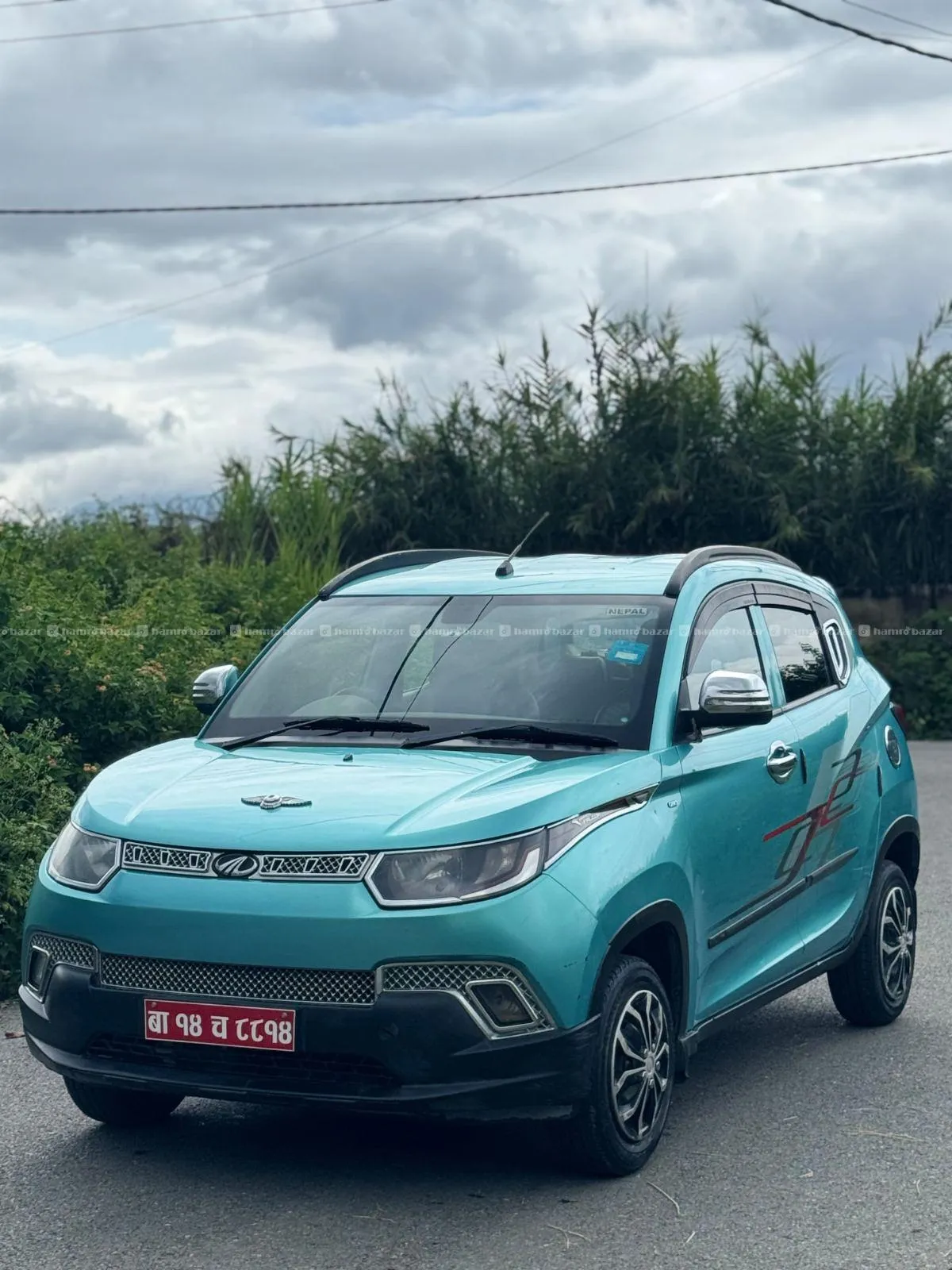 Mahindra kuv 100 single hand 2016 model