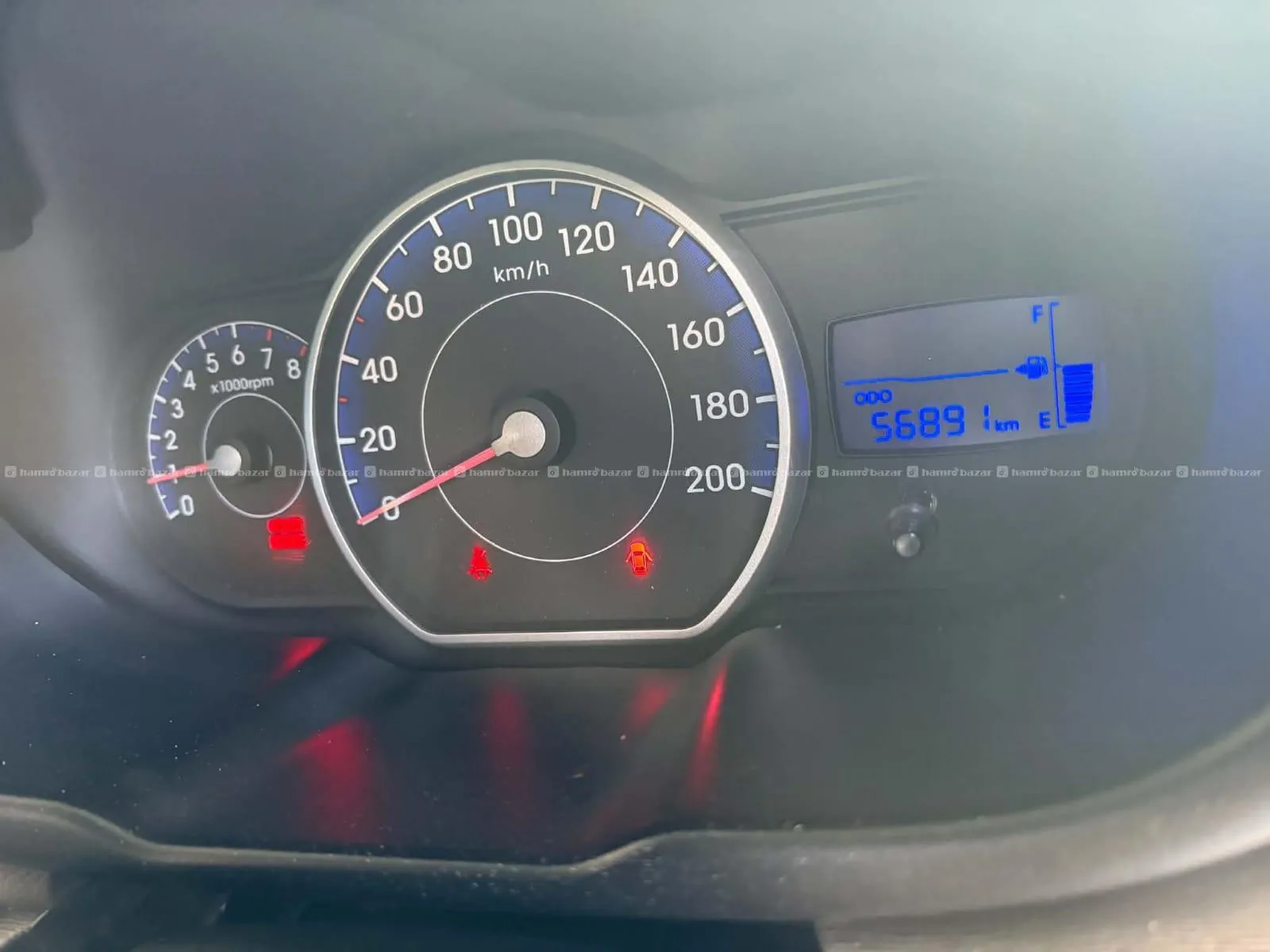 Hyundai i10 Sportz 3
