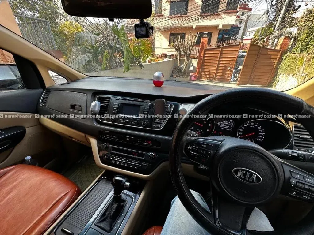 Kia Carnival 2016 Model MPV