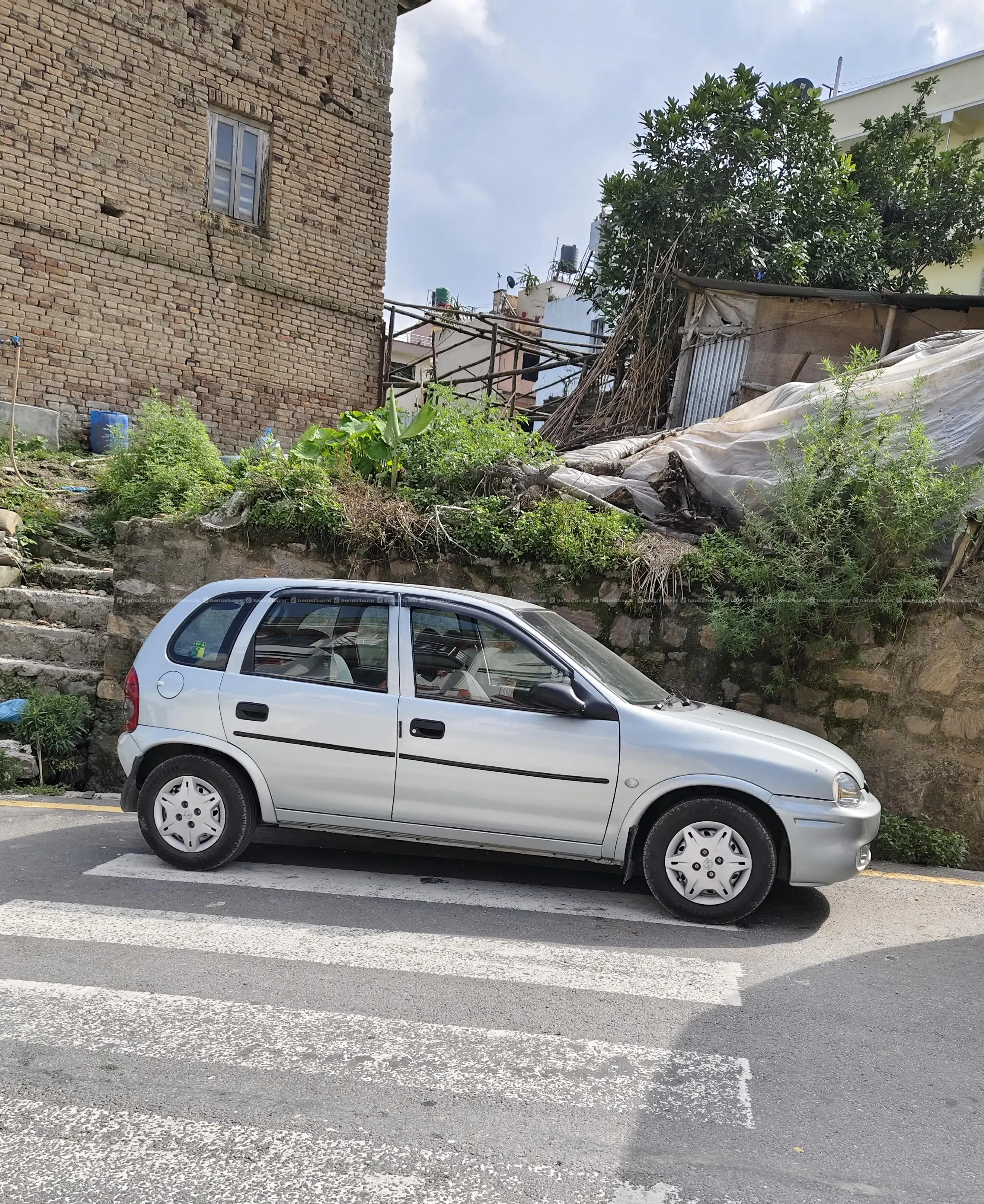 Opel Corsa 2004 - Petrol/Manual - Well Maintained