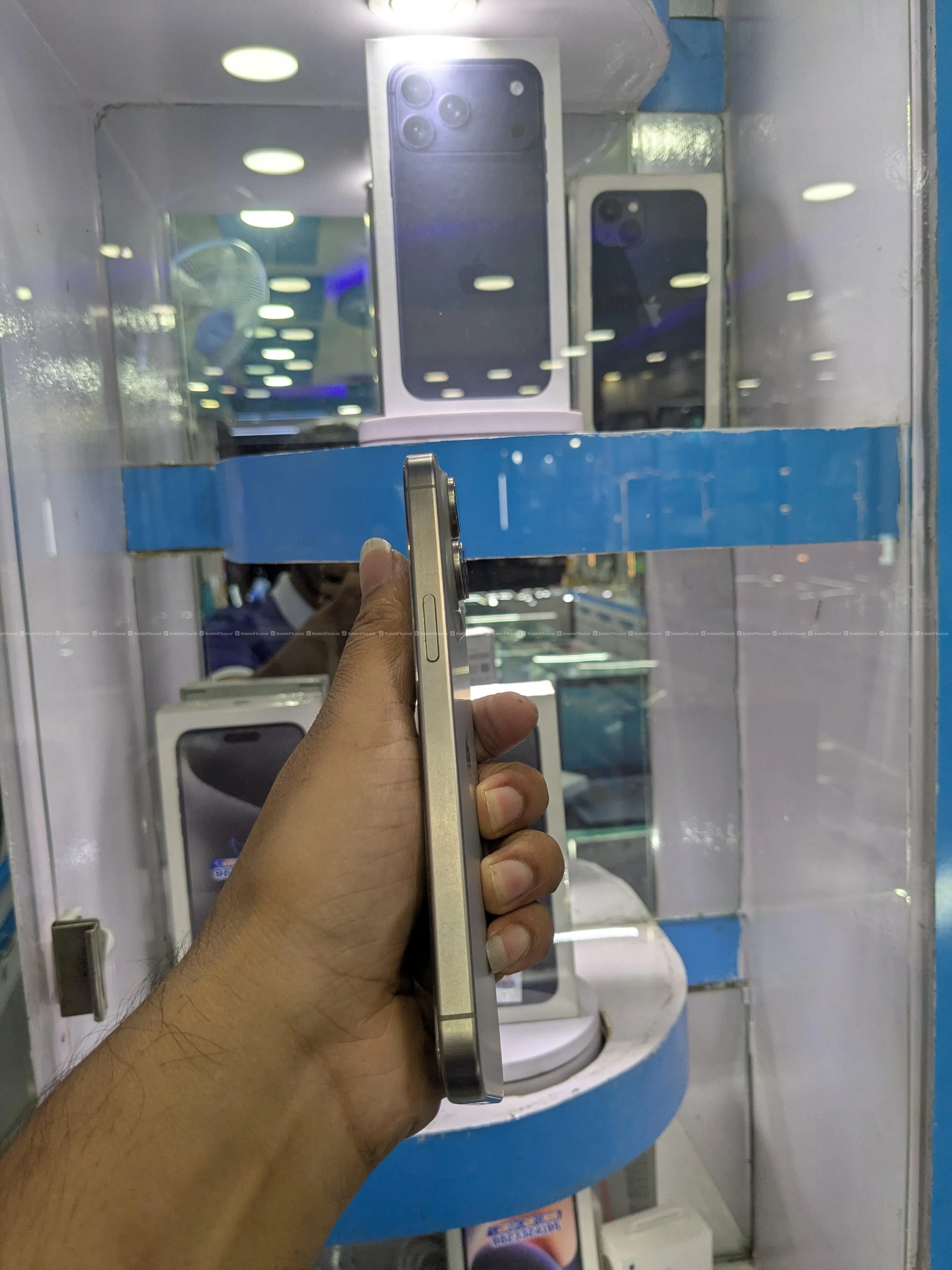 iphone 15 Pro Max 4