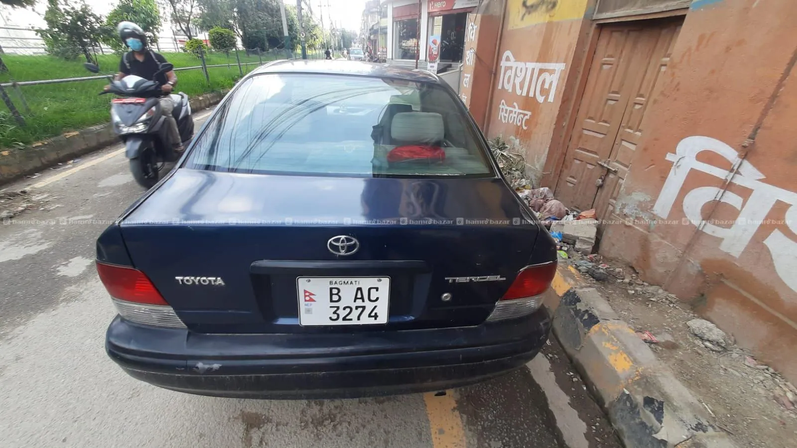 a totyota sedan car with an excellent engine
