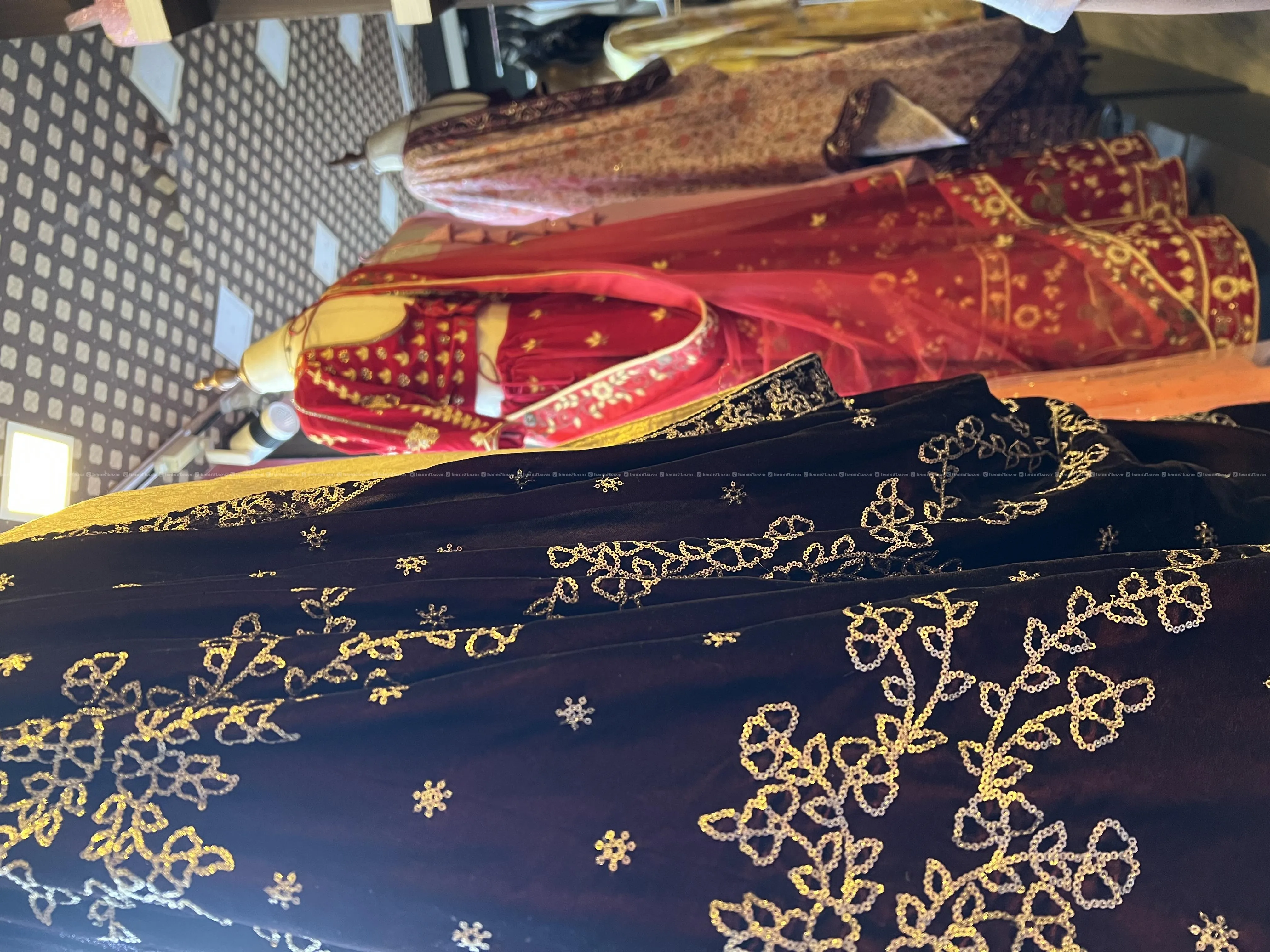 Boutique shop on sale 3