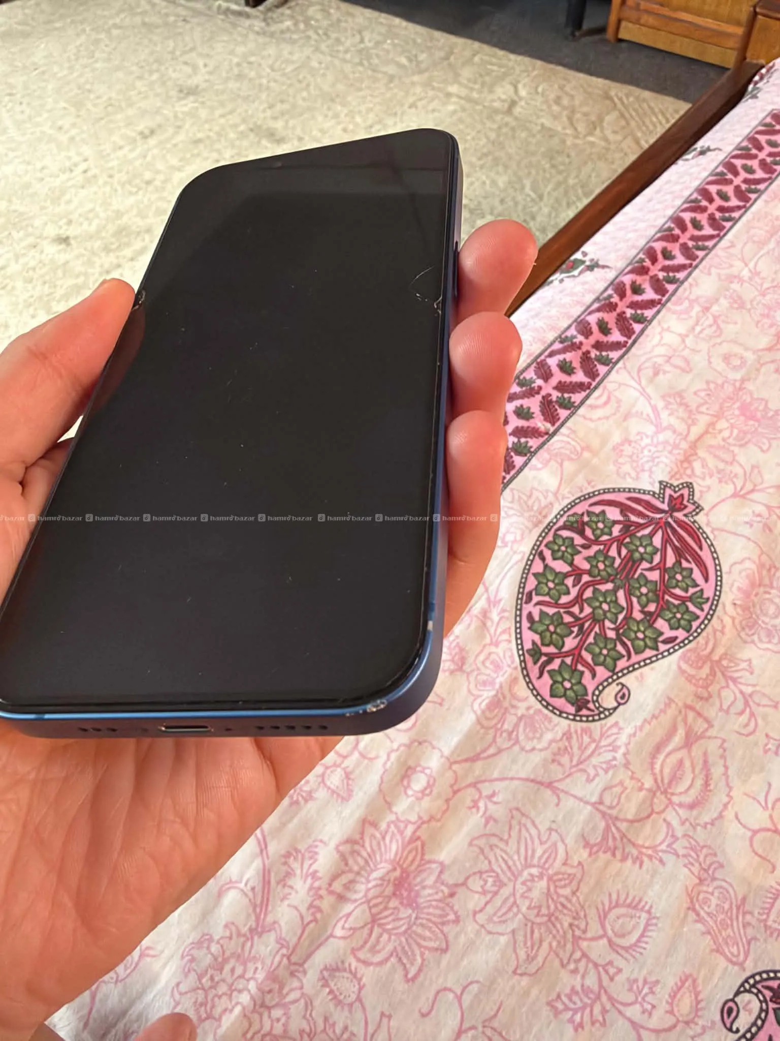 iPhone 13 128 GB | 90 percent battery health 3