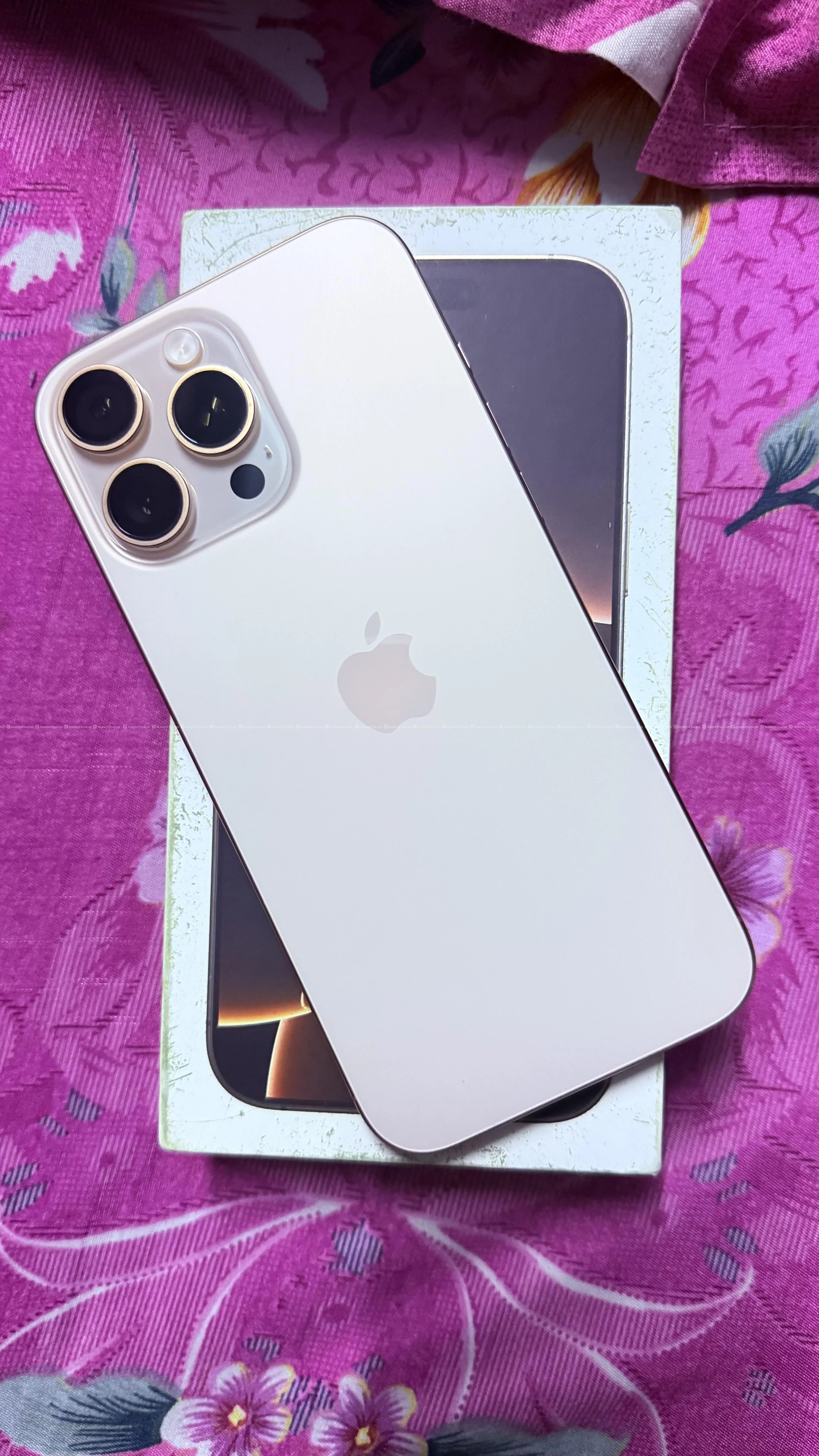 16 Pro Max 512gb 99% Battery With box and cable