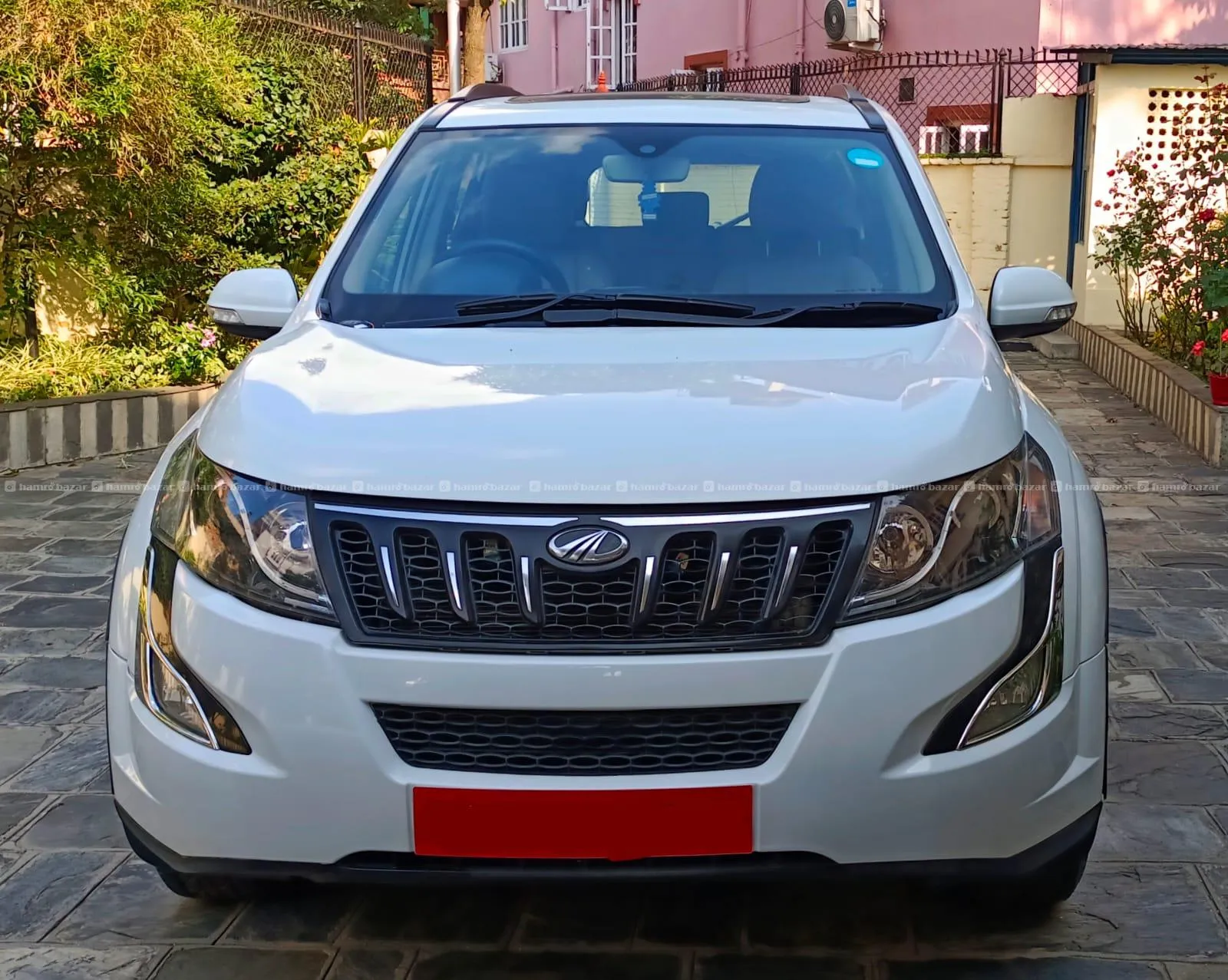 Mahindra SUV W10(2016) 4