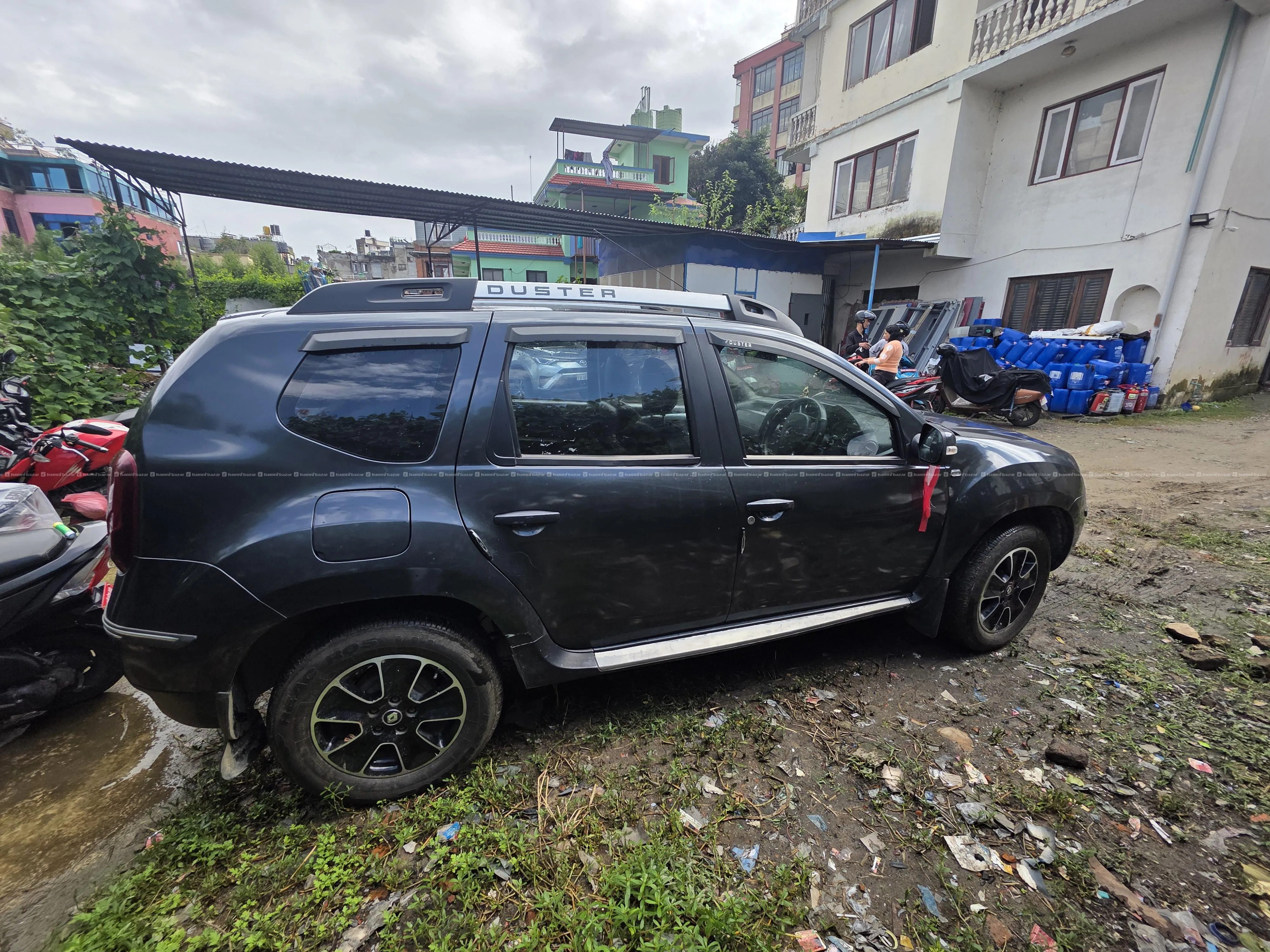 RENAULT DUSTER 4