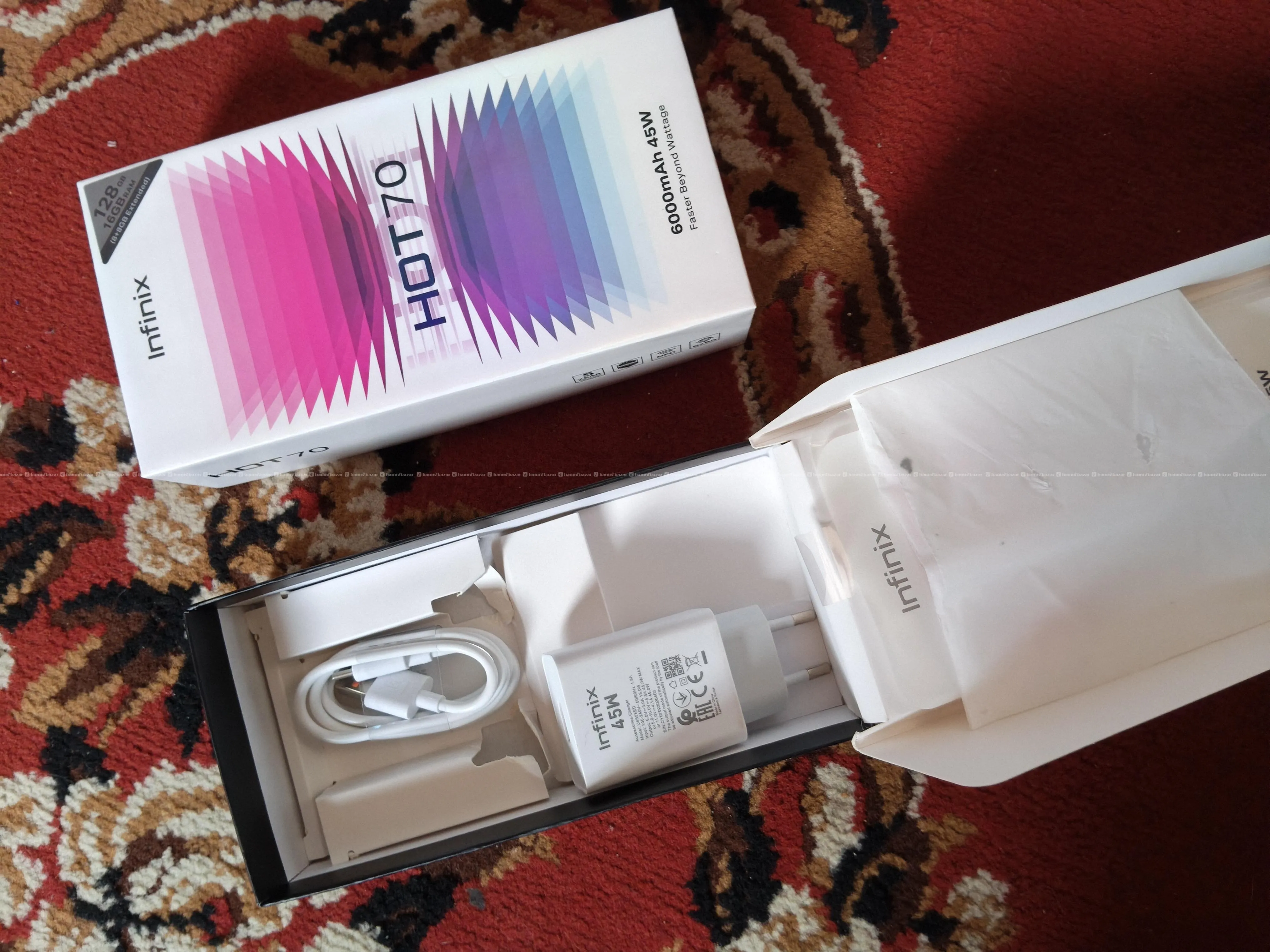 Infinix Hot 70 128gb (8+8)ram 3