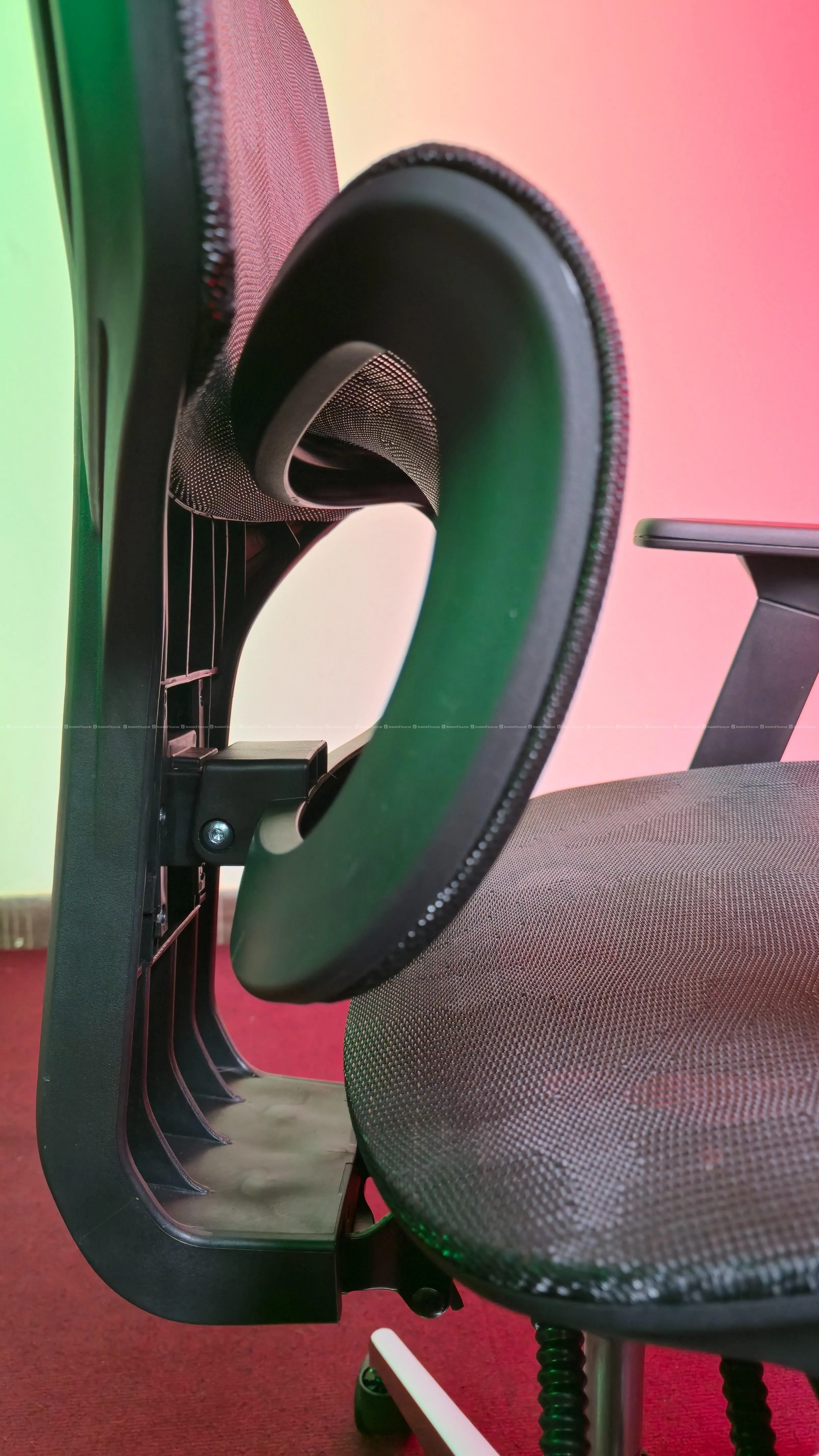 4D Ergonomic Mesh Office Chair with Leg Rest 3
