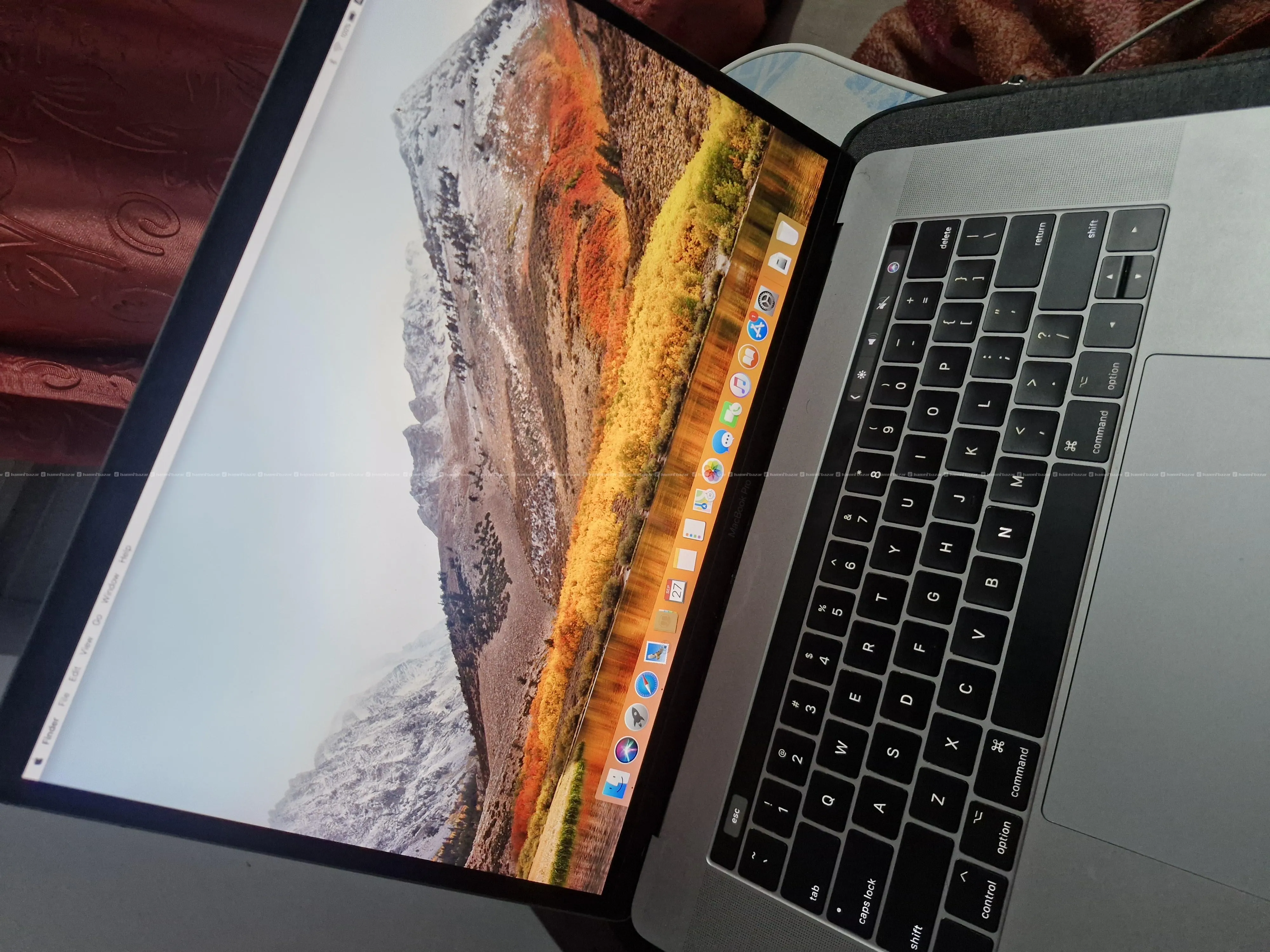 MacBook pro 16" i7 16/1tb like new