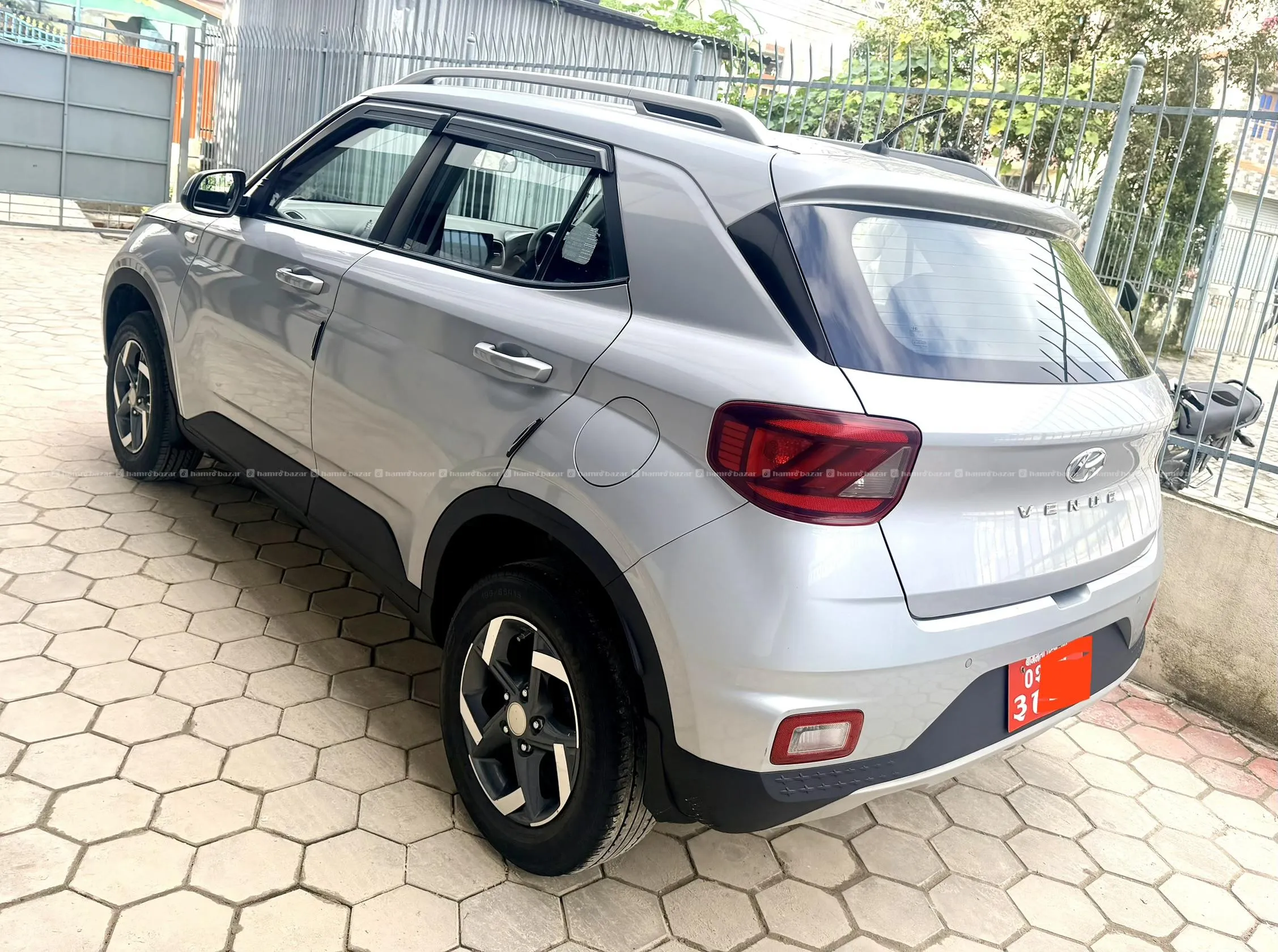newlike 2021 hyundai venue 1.2 60% finance 26k km 2